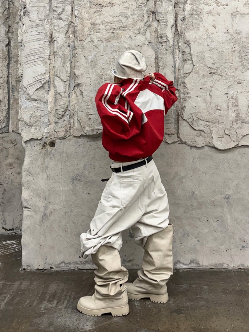 ROARINGRAD 26 Crop Track Jacket Red 착용 스타일 - 2