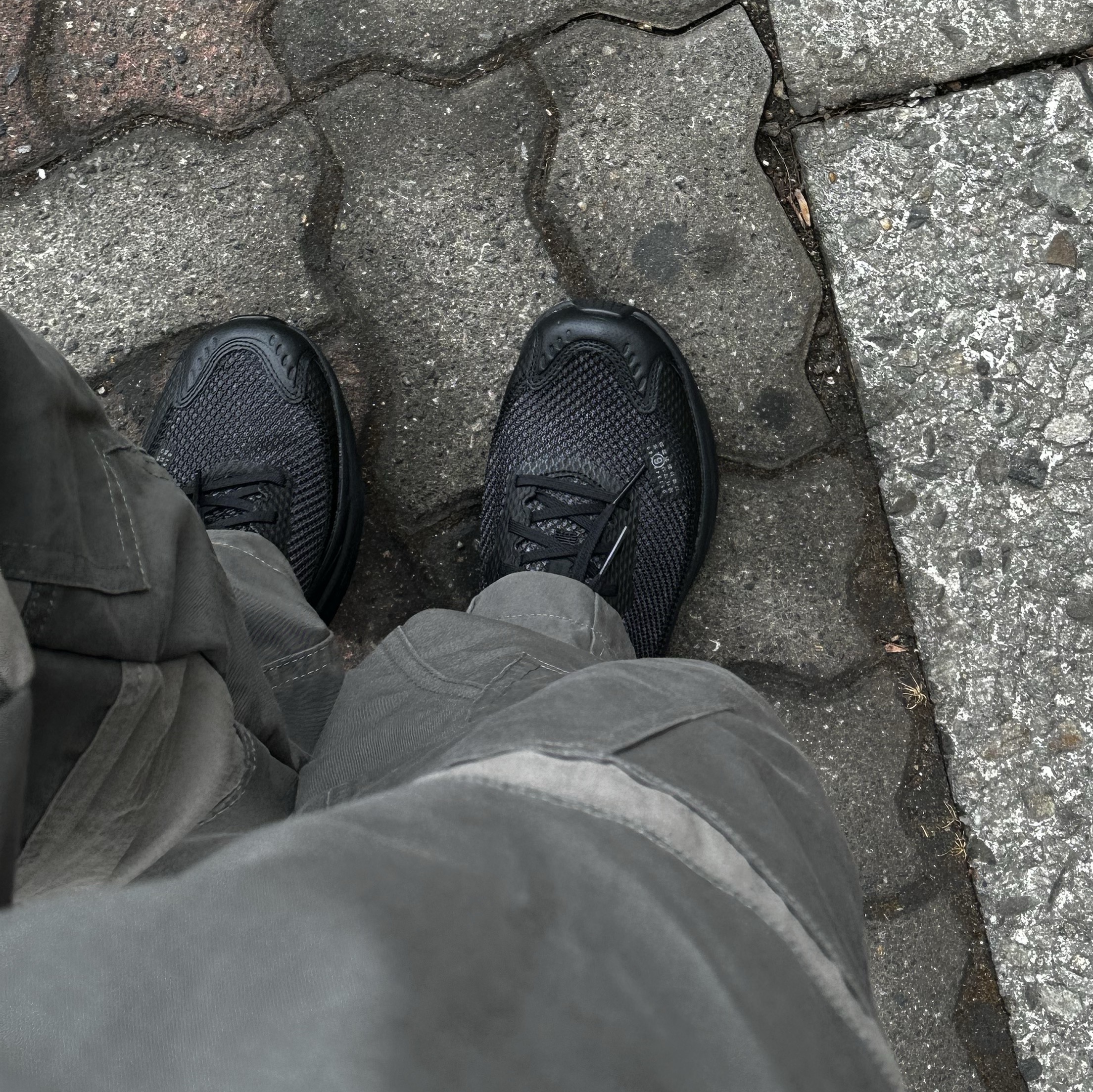 Salomon x MM6 Maison Margiela Spectur 2 Black Pewter 착용 스타일