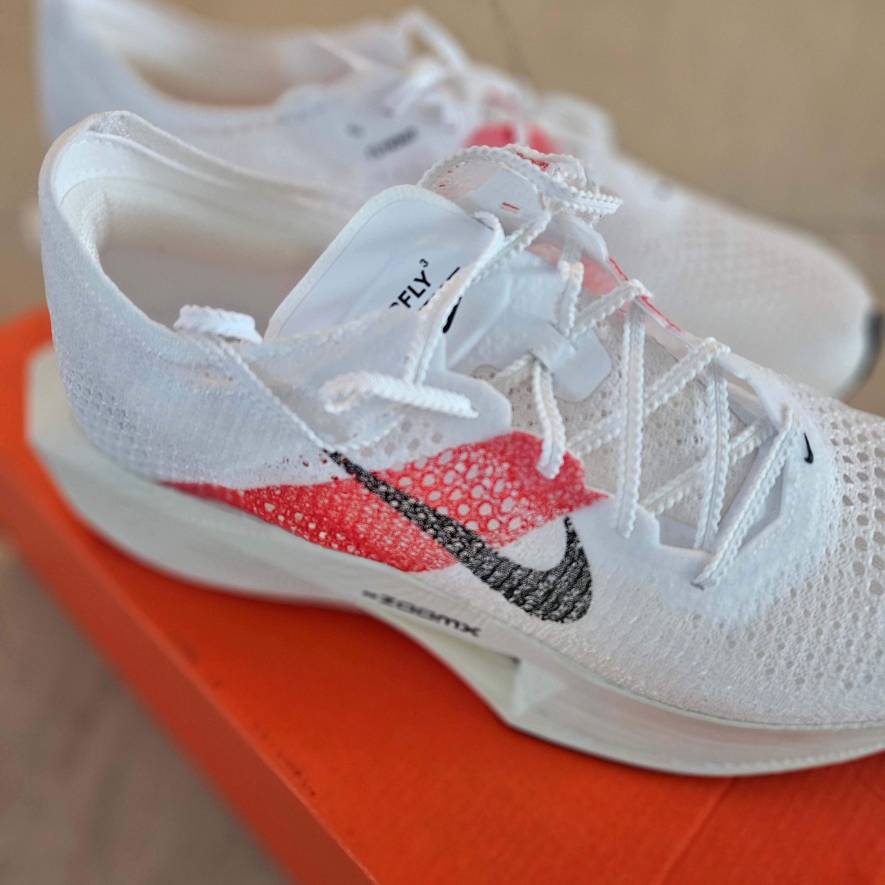 Nike ZoomX Vaporfly Next% 3 Eliud Kipchoge 착용 스타일 - 2