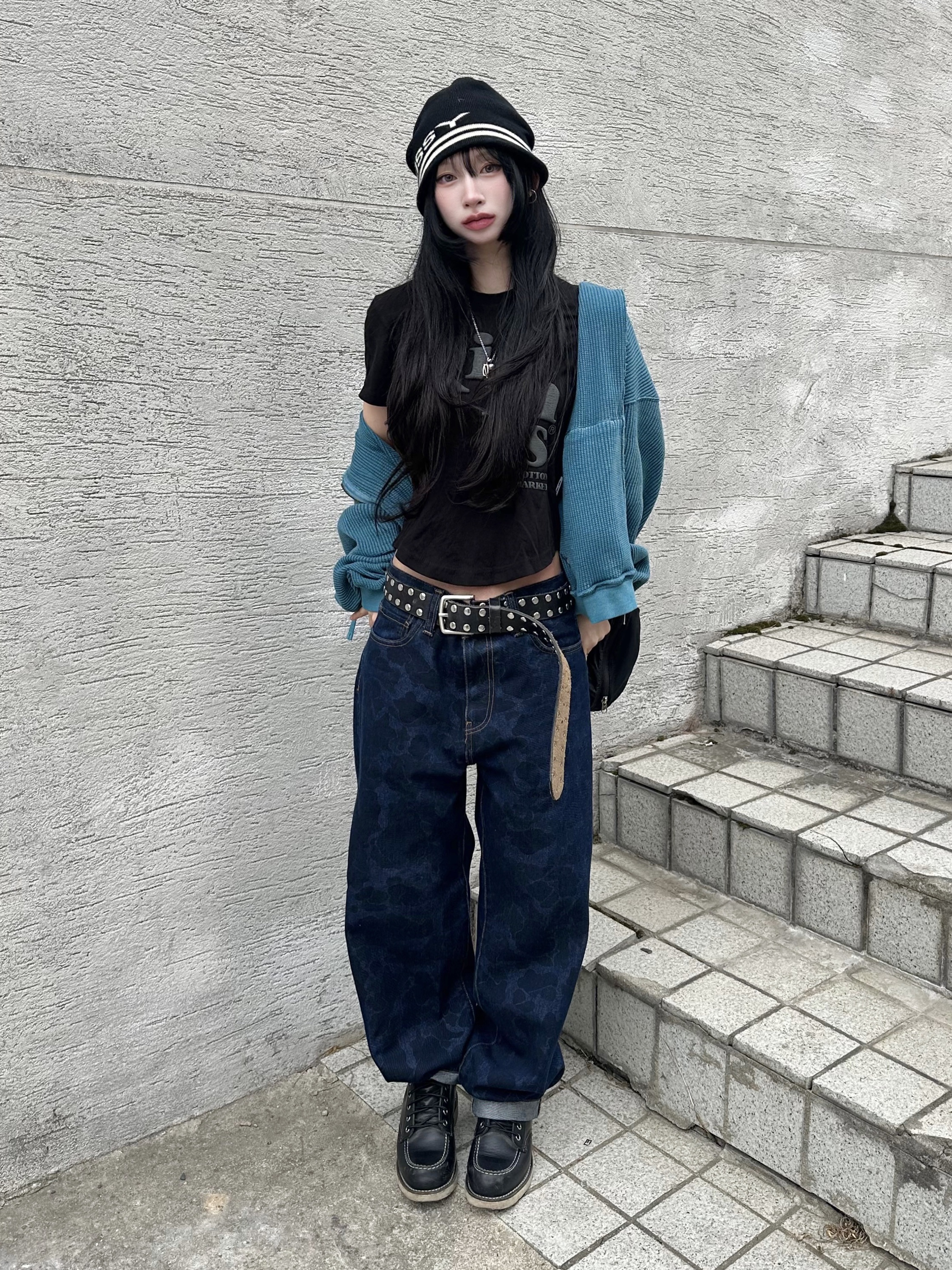 Stussy Jacquard Stripe Skullcap Beanie Black, Stussy 8 Ball Studded Belt Black 착용 스타일 - 4