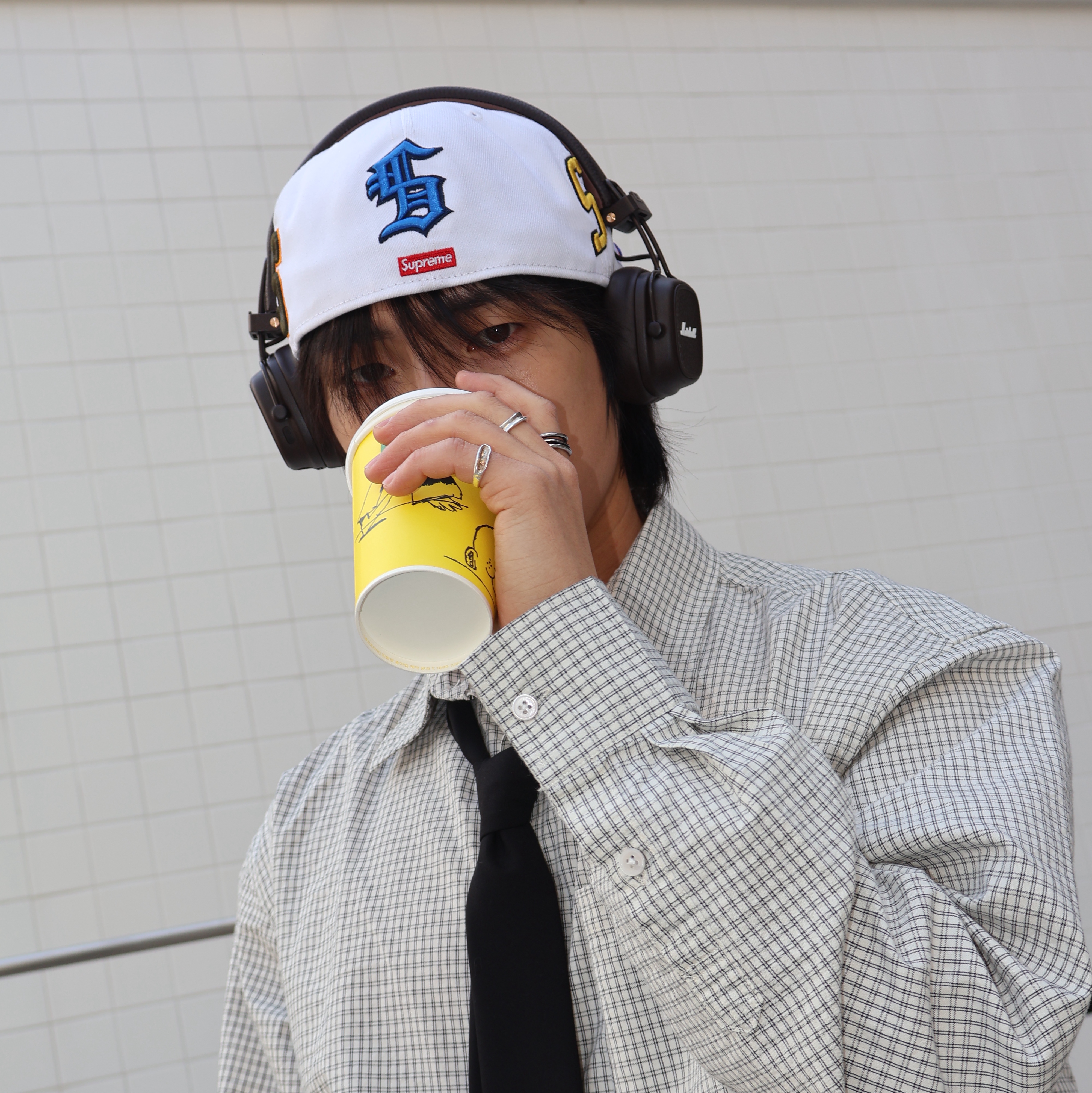 Supreme Multi S Logo New Era White - 25SS 착용 스타일