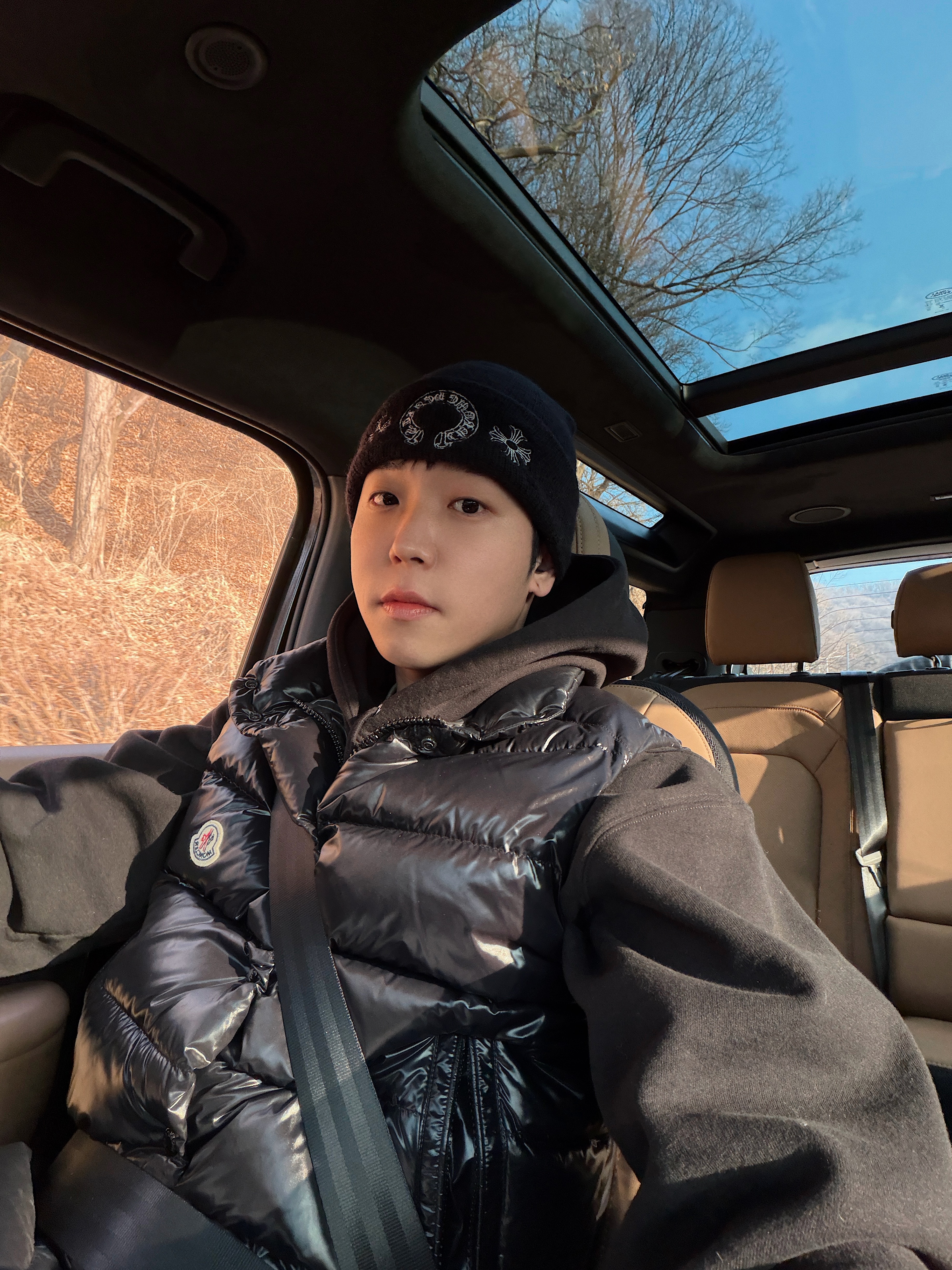 Chrome Hearts Horseshoe Beanie Black, Nike Air Force 1 '07 Low White 착용 스타일 - 3