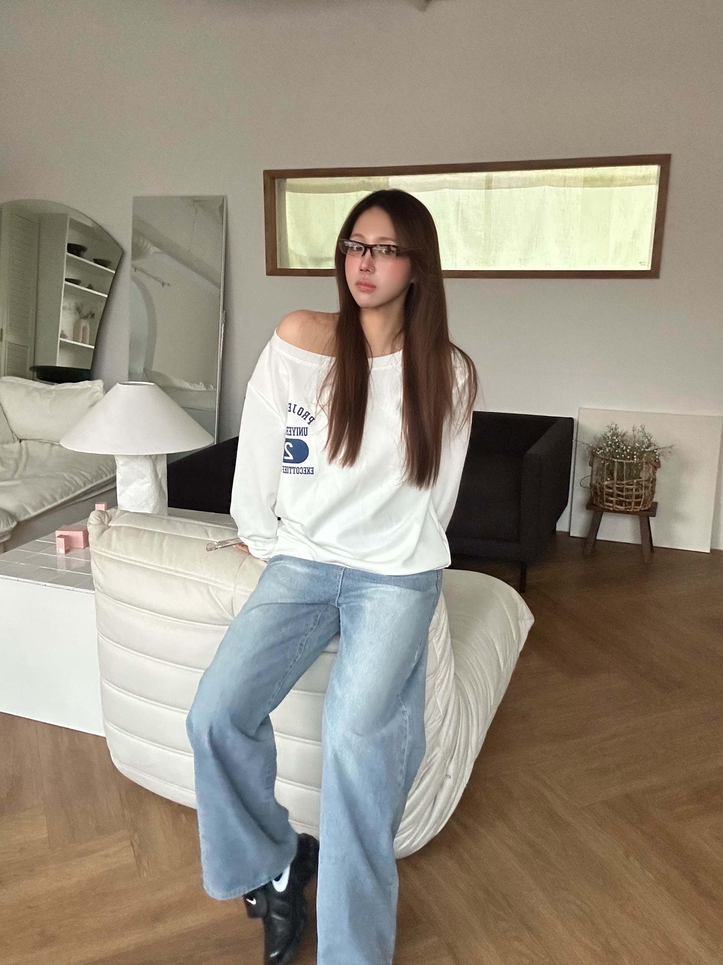 (W) Nike Air Max Plus TNPO Black, (W) Miu Miu Runway Sunglasses Blu-ray Clear Lens Honey Tottershell 착용 스타일 - 1