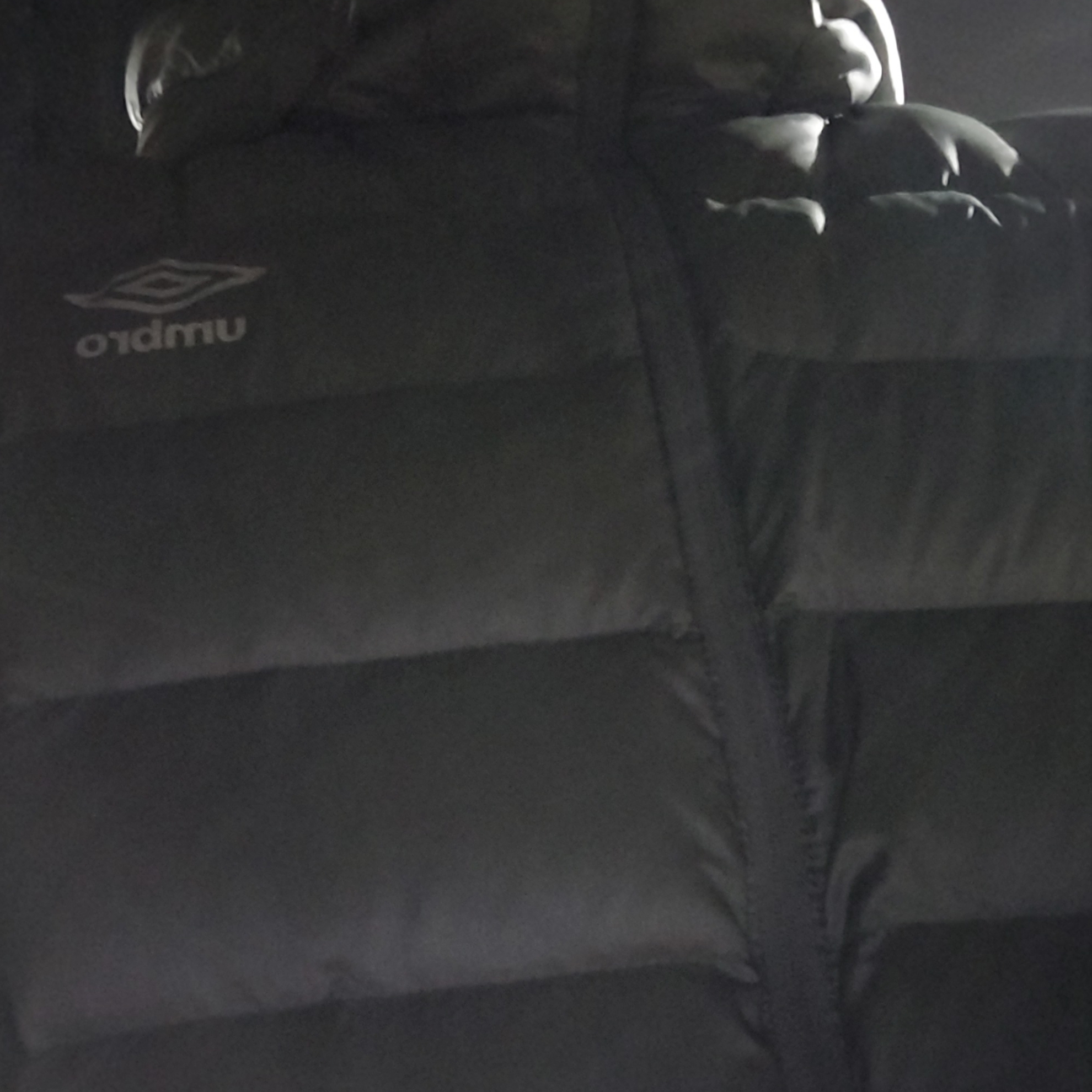 Umbro Featherflex Light Weight Hooded Down Jacket Grey Khaki 착용 스타일