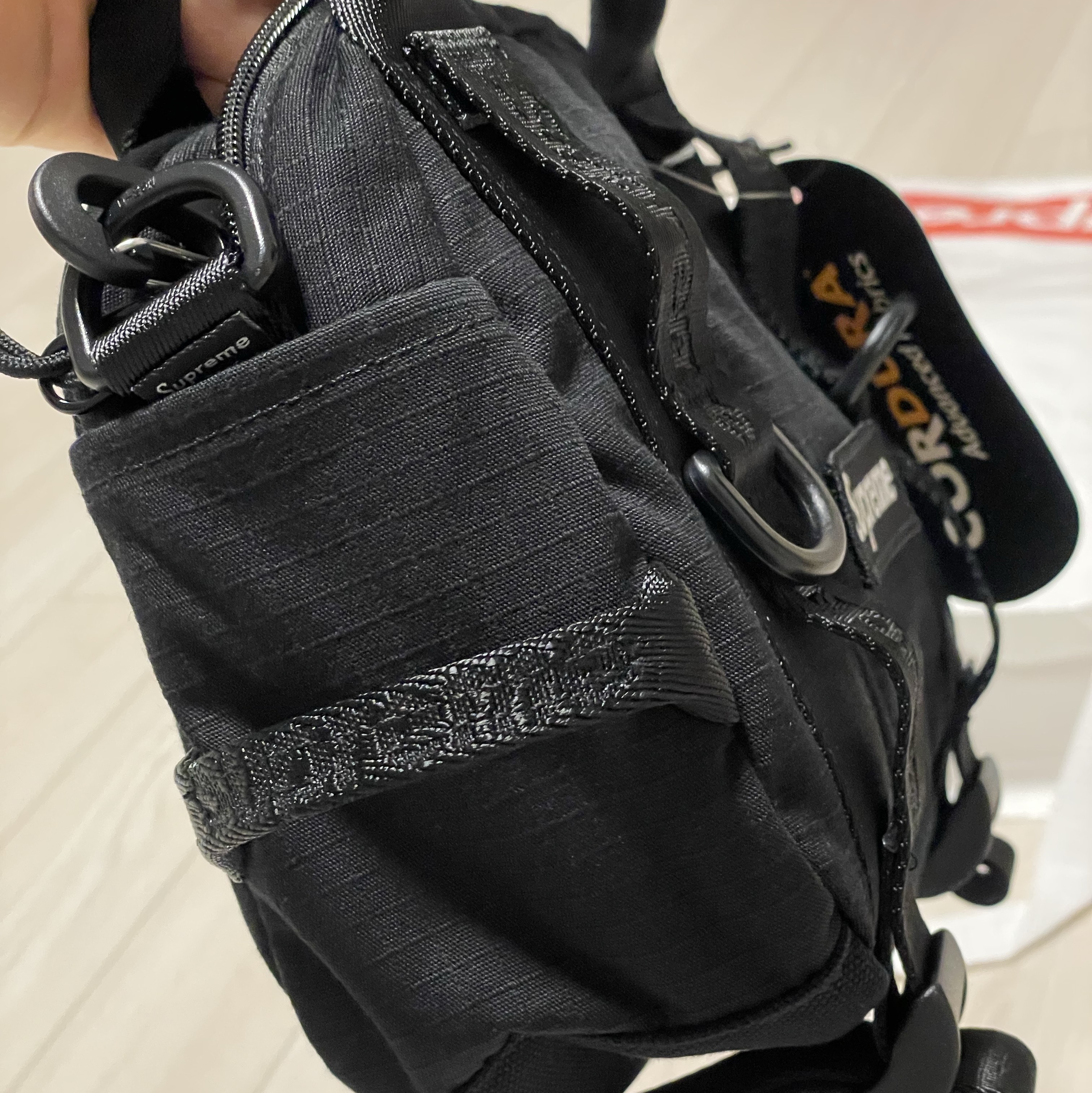 Supreme Mini Duffle Bag Black - 26SS 착용 스타일 - 2
