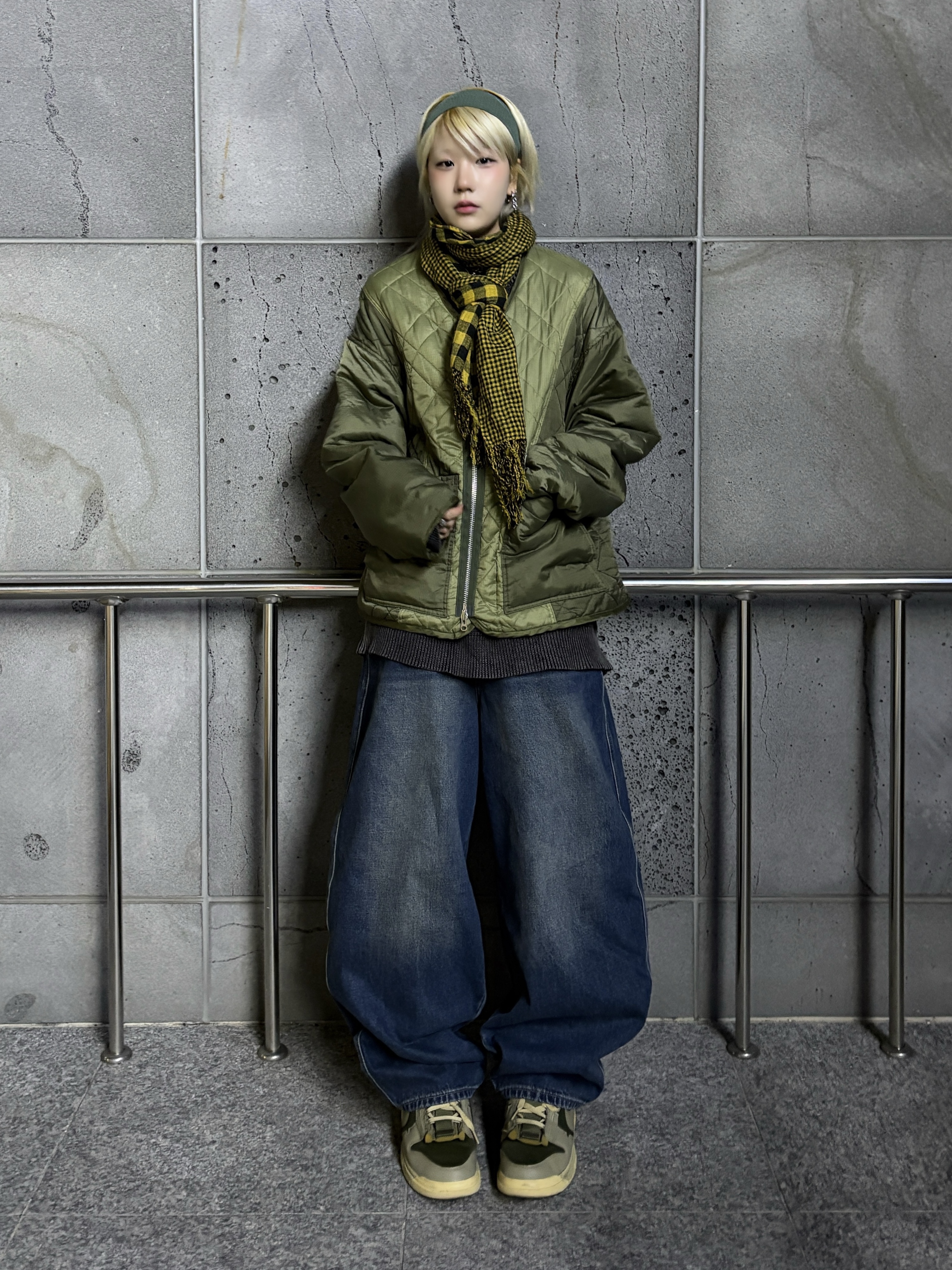 Nike Air Dunk Jumbo Medium Olive 착용 스타일 - 1