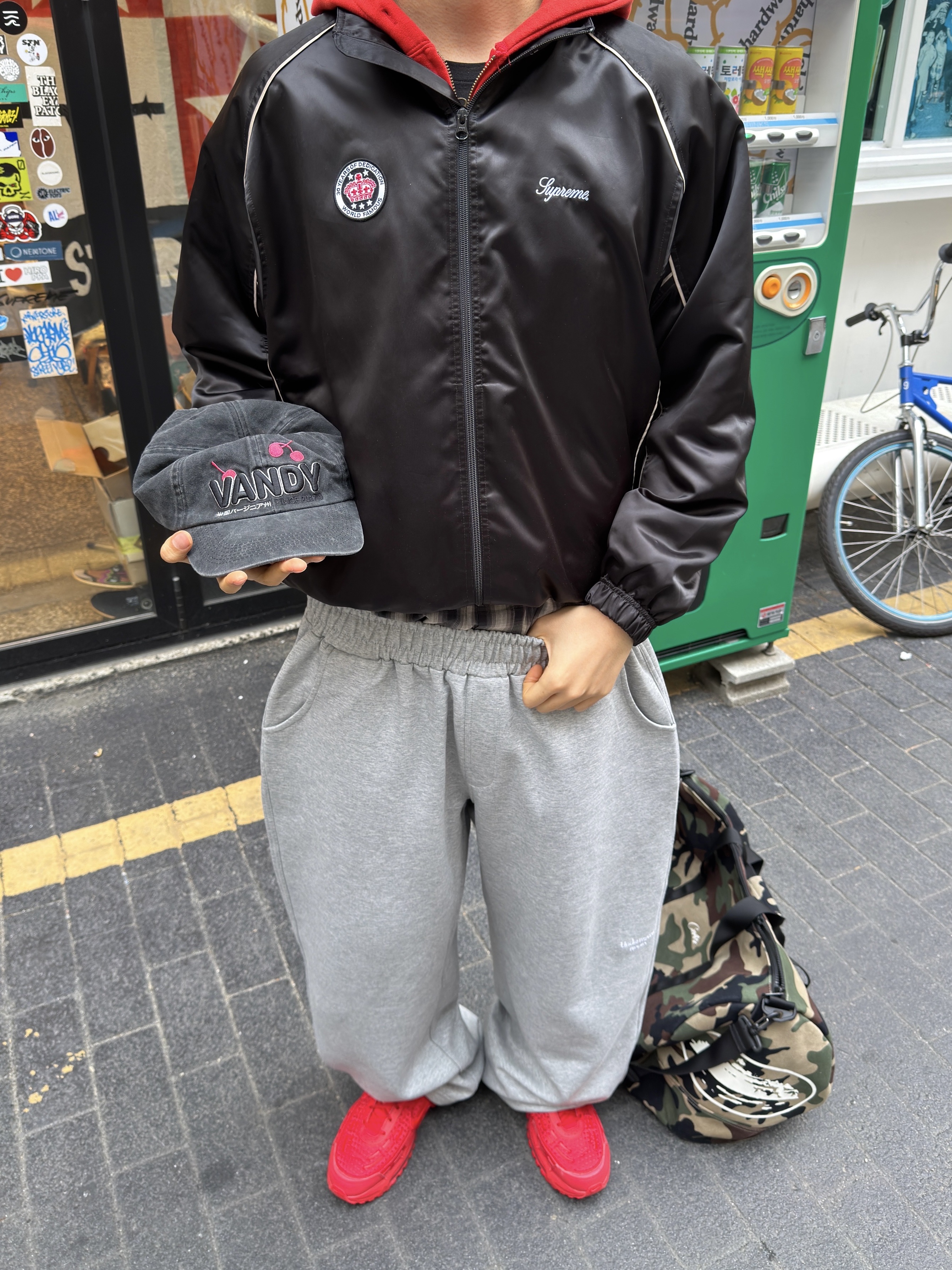 Undermycar Mu.163 Classic Logo Baggy Fit Sweat Pants Melange Gray, Nike Air Max TL 2.5 Valentine’s Day University Red Black 착용 스타일 - 3
