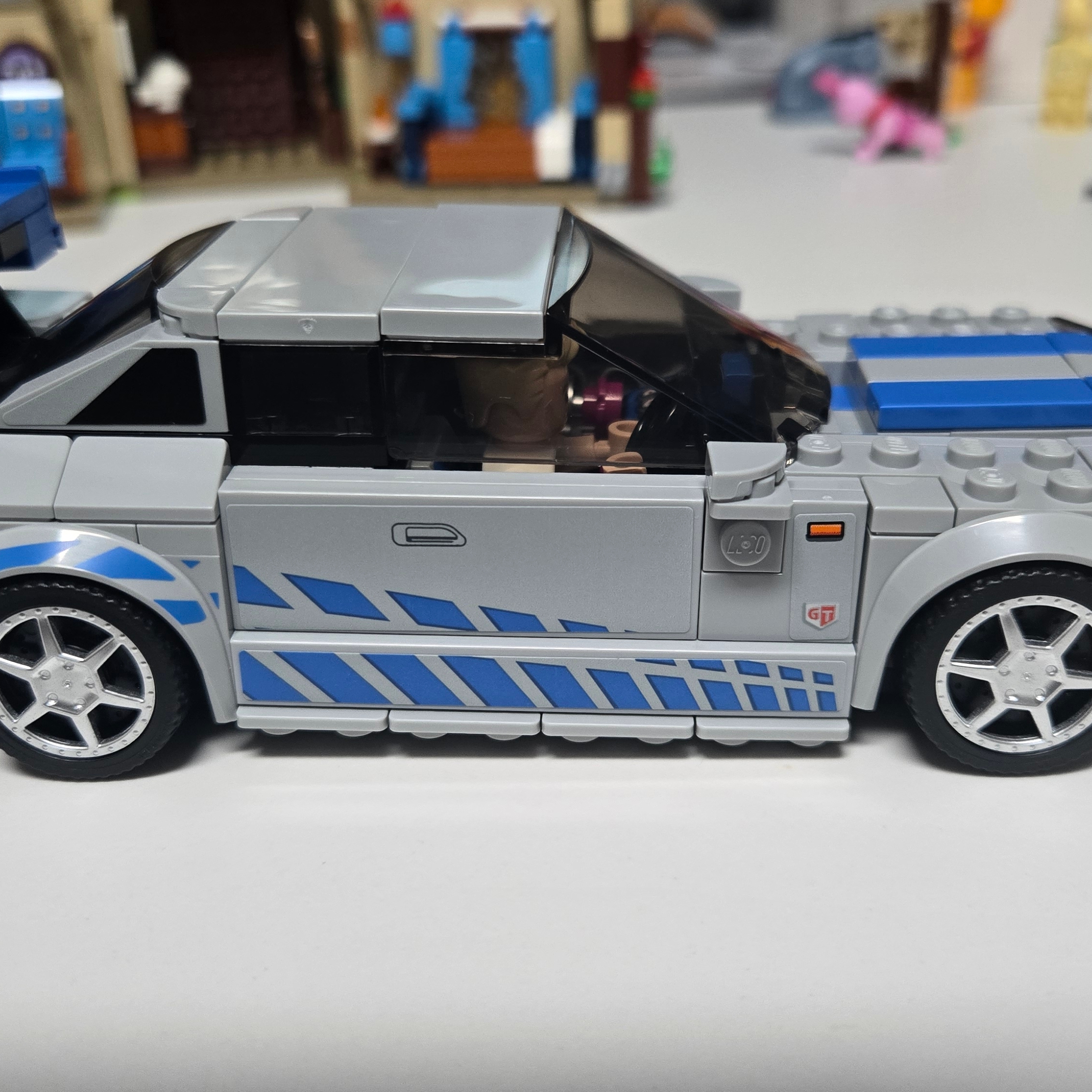Lego 2 Fast 2 Furious Nissan Skyline GT-R (R34) 착용 스타일 - 3