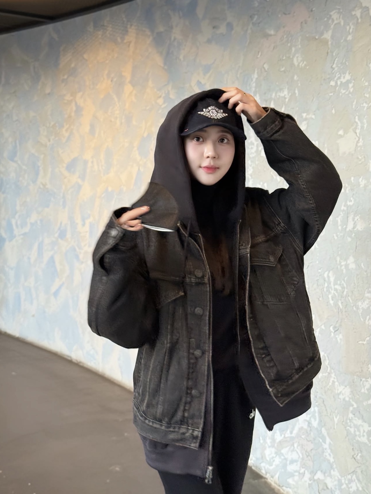 Levi's x Jordan Type III Trucker Black 착용 스타일 - 2