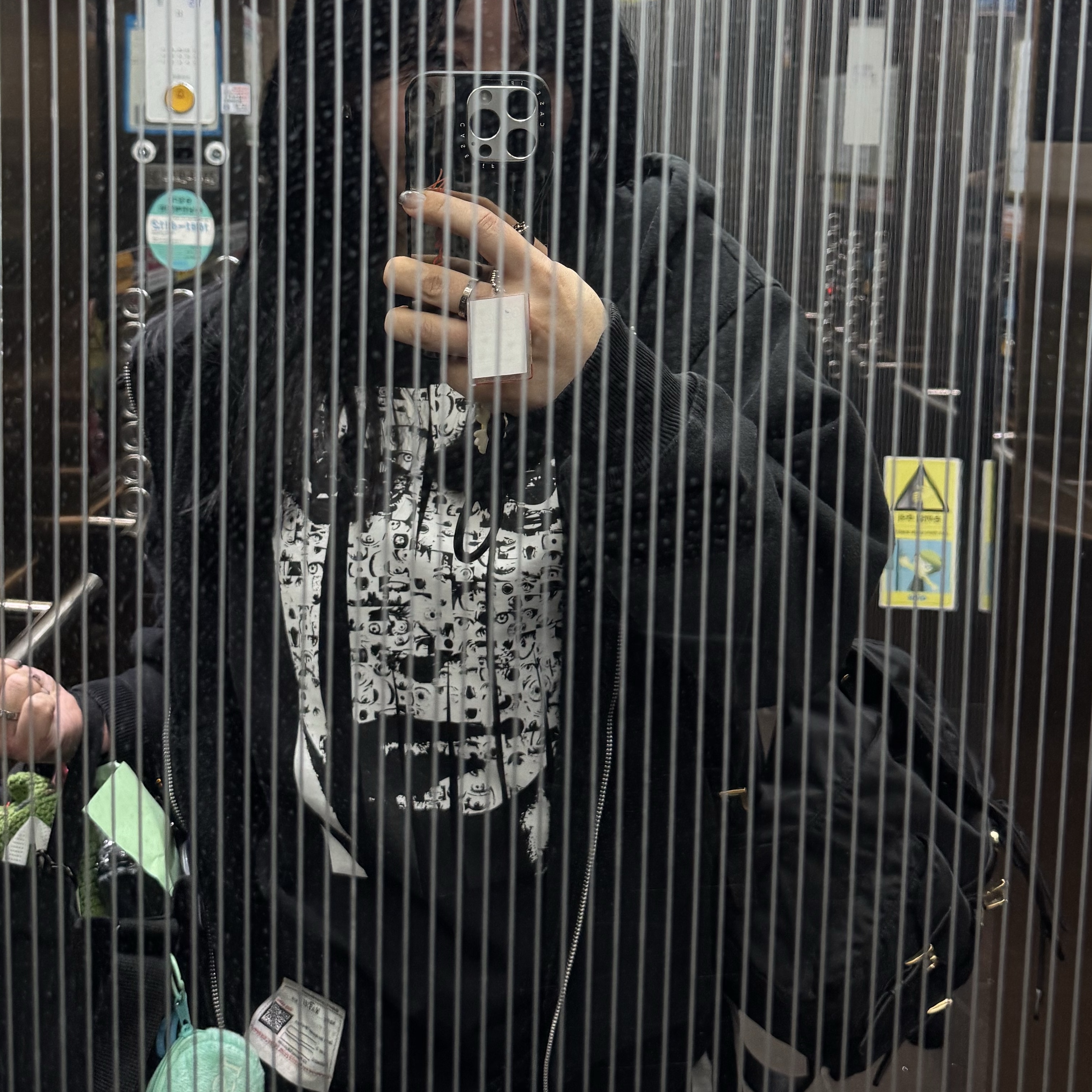 Maison Mihara Yasuhiro x Masses Face Print T-shirt Black, Prada Re-Edition 1978 Re-Nylon Small Backpack Black 착용 스타일