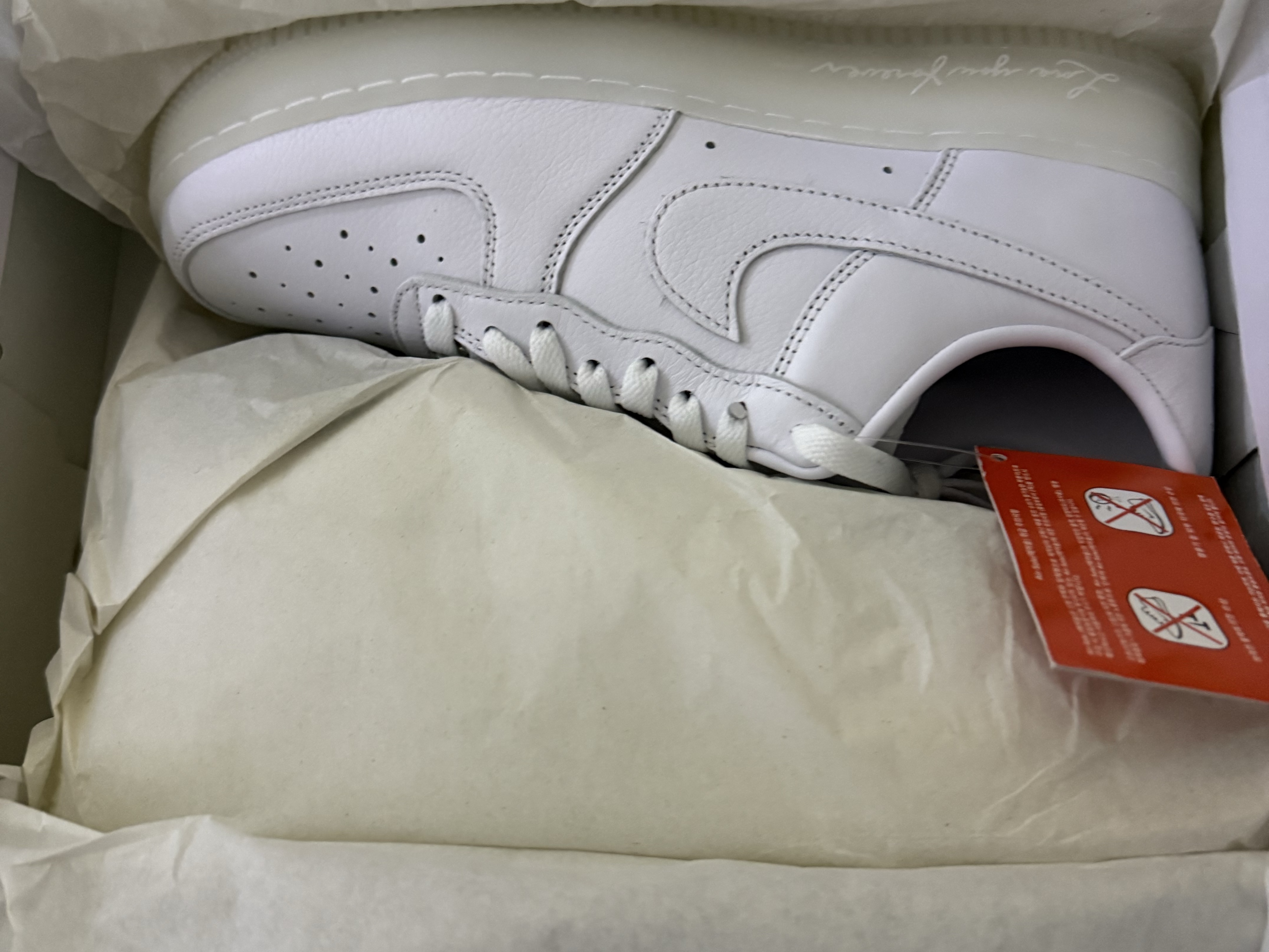Nike x Drake Nocta Air Force 1 Low SP Certified Lover Boy White Cobalt Tint 착용 스타일 - 2