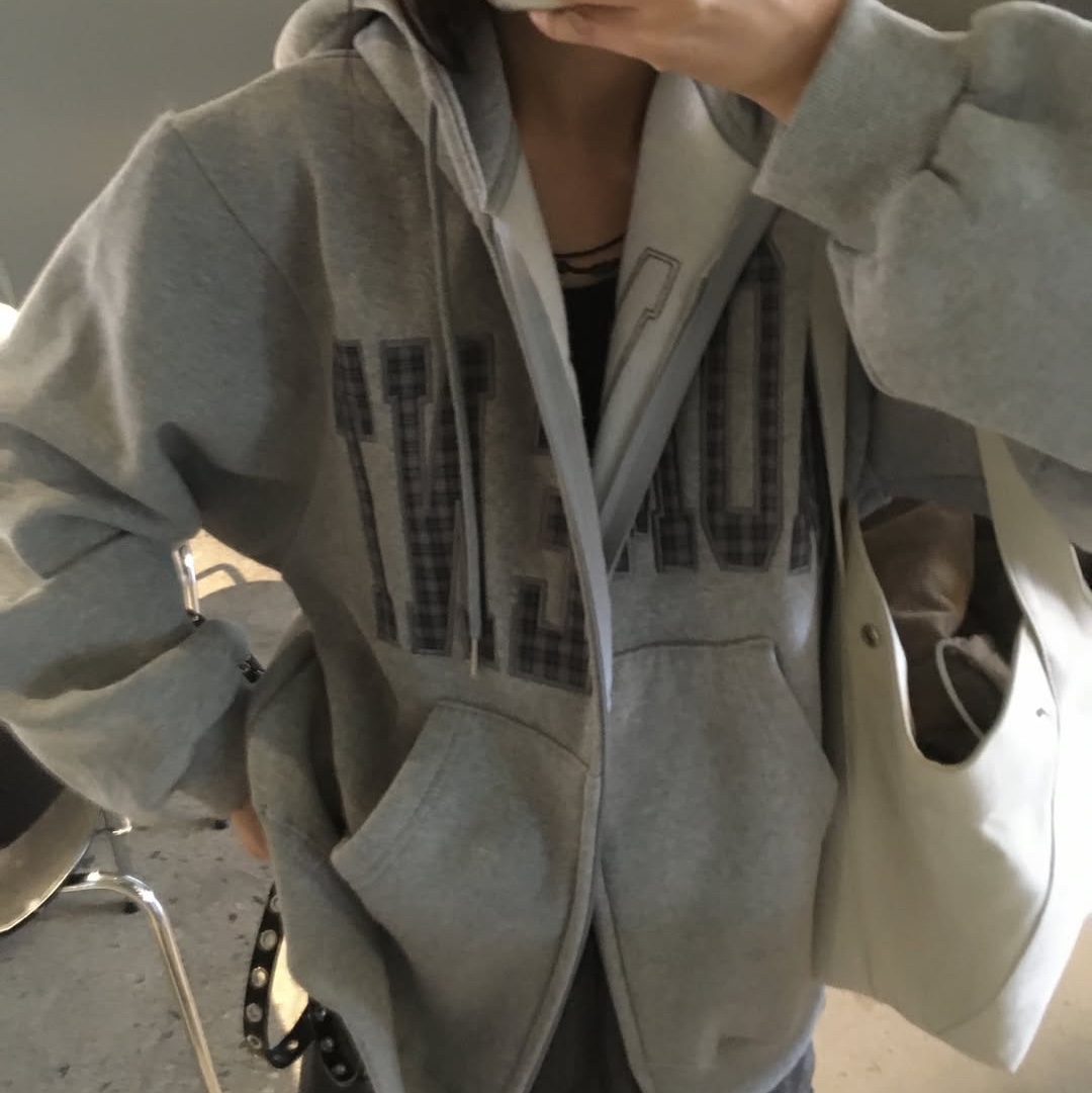 SLOW RECORD HOUSE Moment Zip-Up Hoodie Check 착용 스타일 - 2