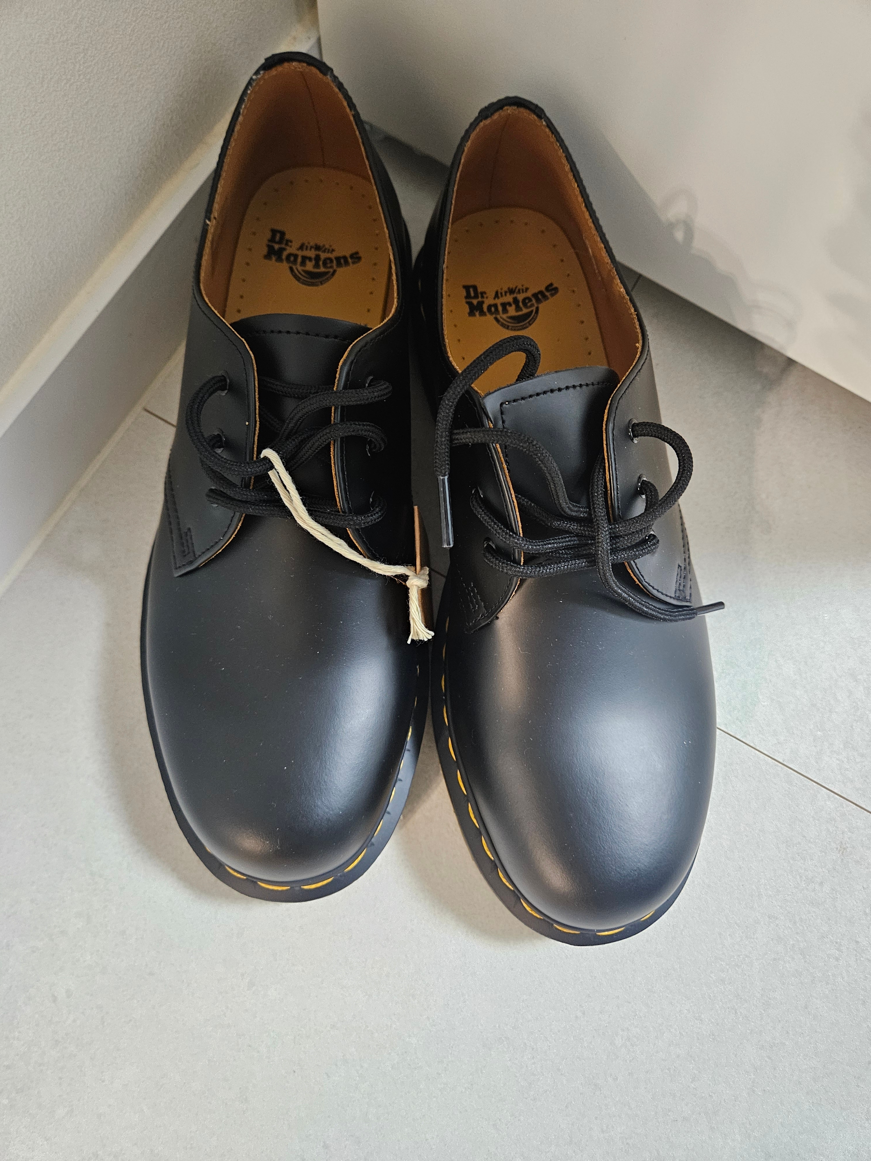 Dr. Martens 1461 Smooth Black 착용 스타일