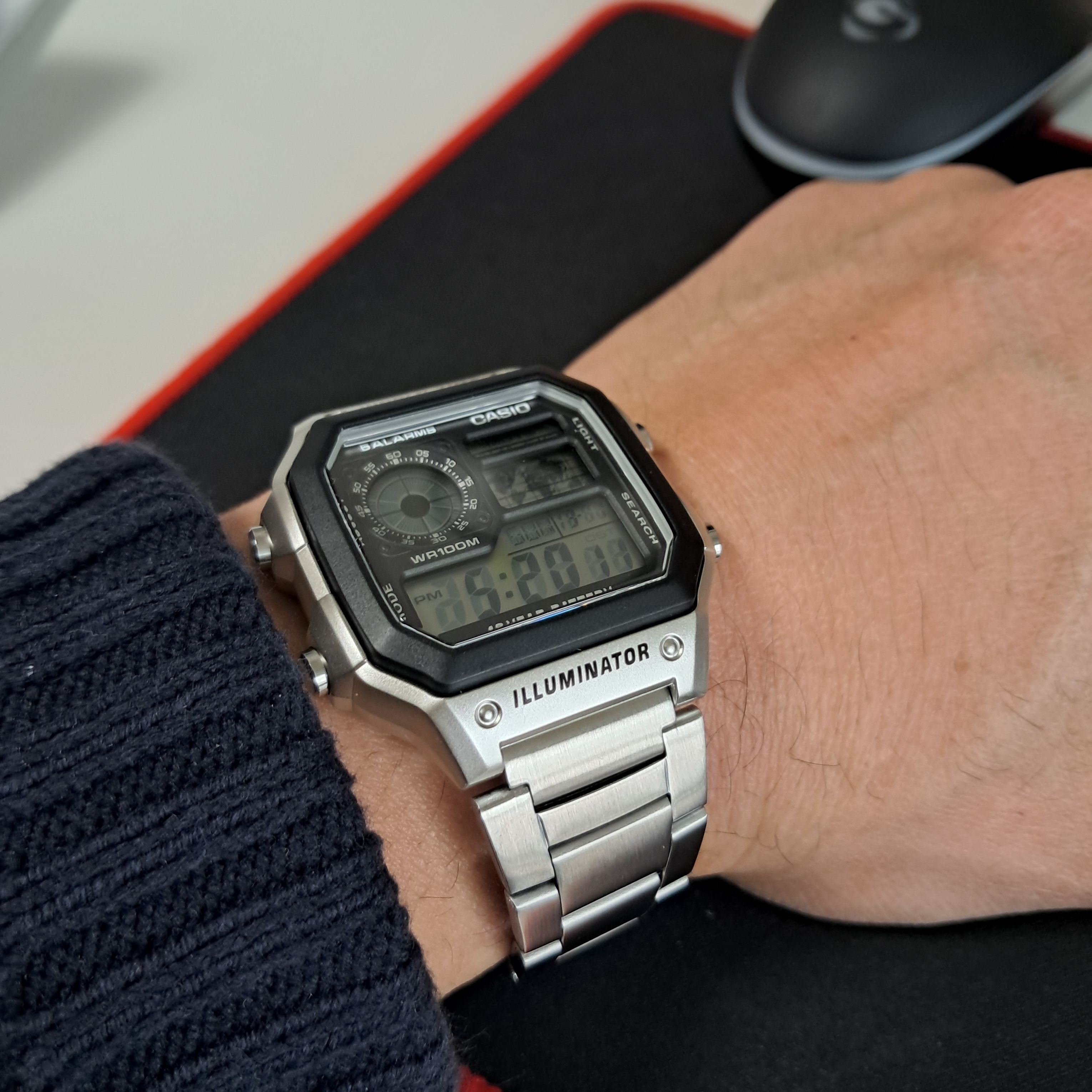 Casio AE-1200WHD-1AV 착용 스타일 - 1