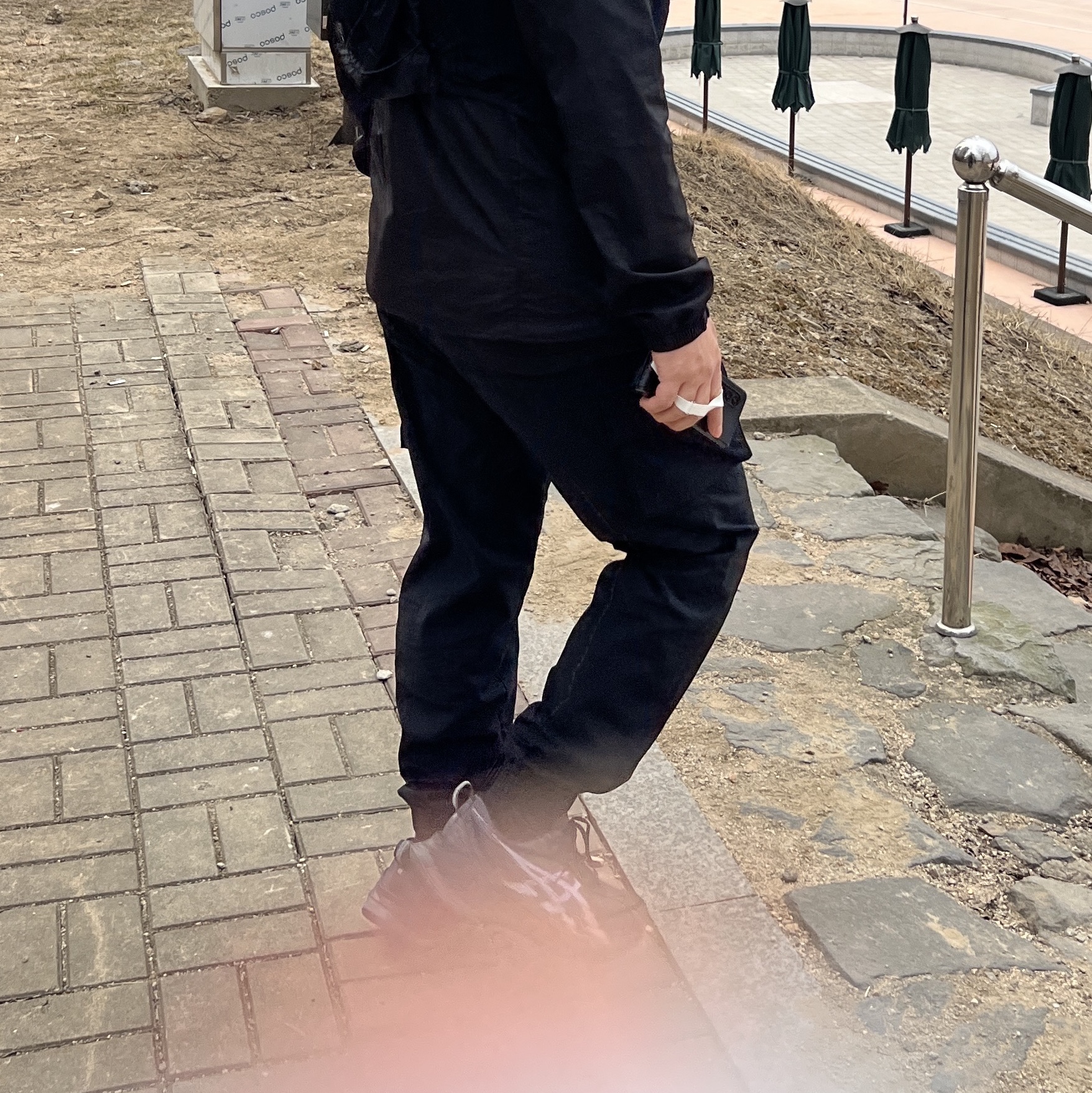 Asics Superblast 2 Black White 착용 스타일