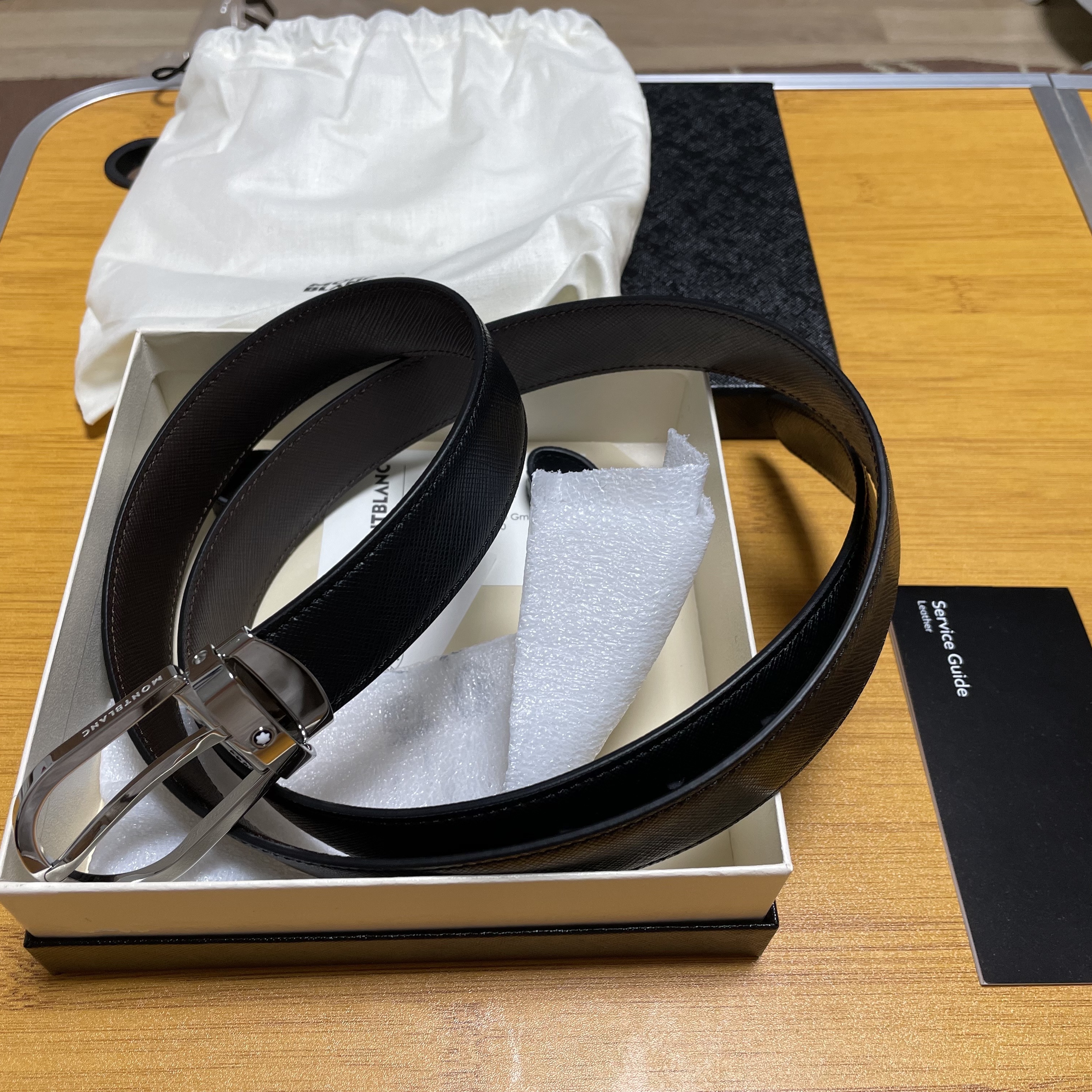 Montblanc Horseshoe Buckle 30mm Reversible Leather Black Brown 착용 스타일