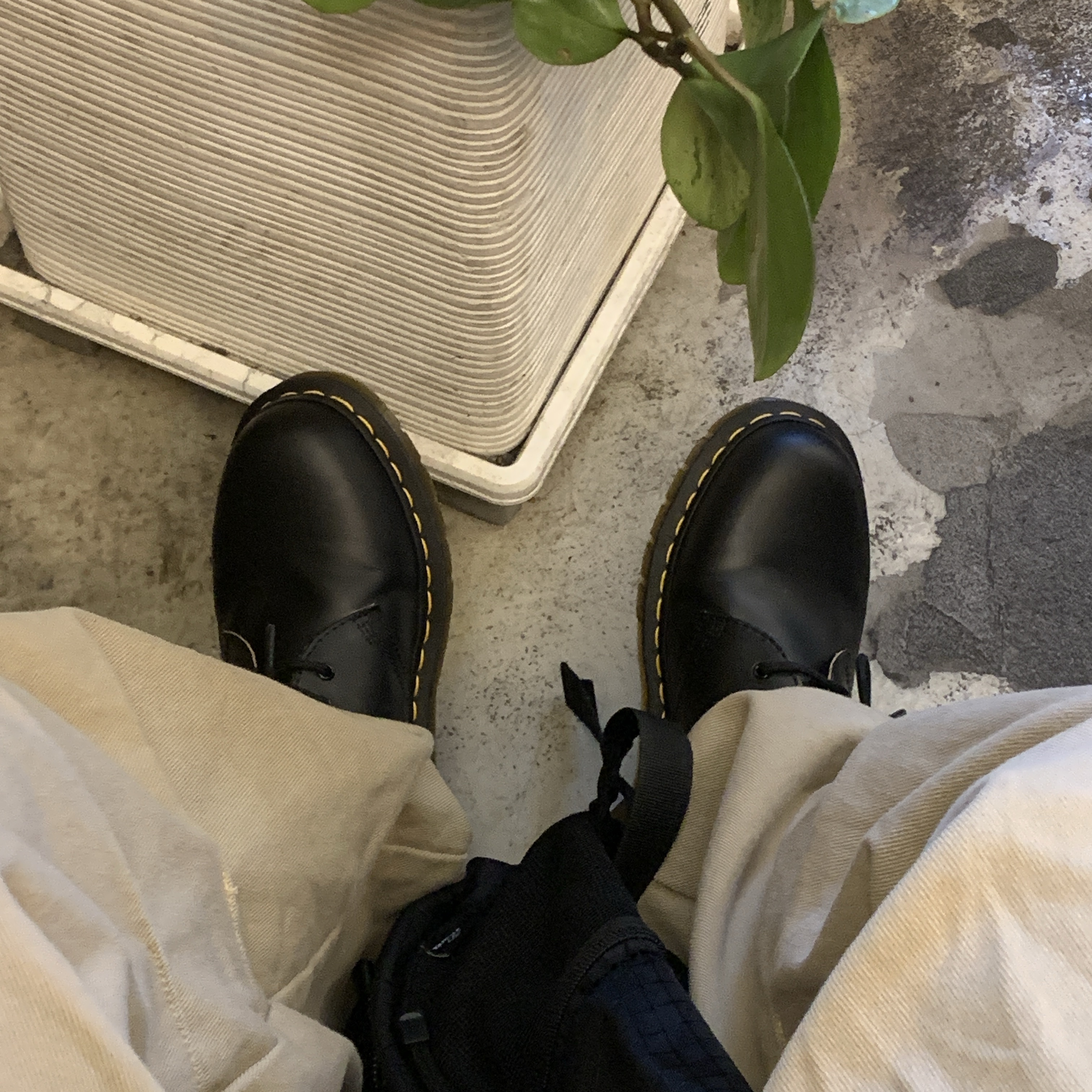 Dr. Martens 1461 Smooth Black, Adidas Adicolor Woven Firebird Track Top Black  - KR Sizing 착용 스타일 - 4
