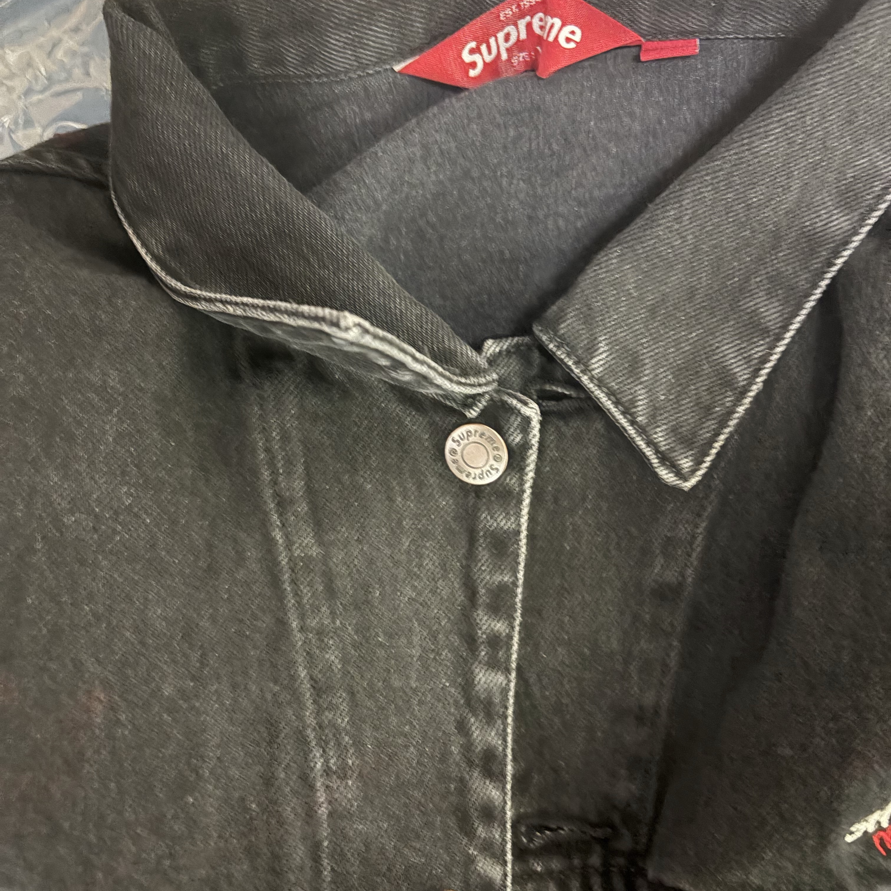 Supreme Denim Trucker Jacket Black - 25SS 착용 스타일 - 5