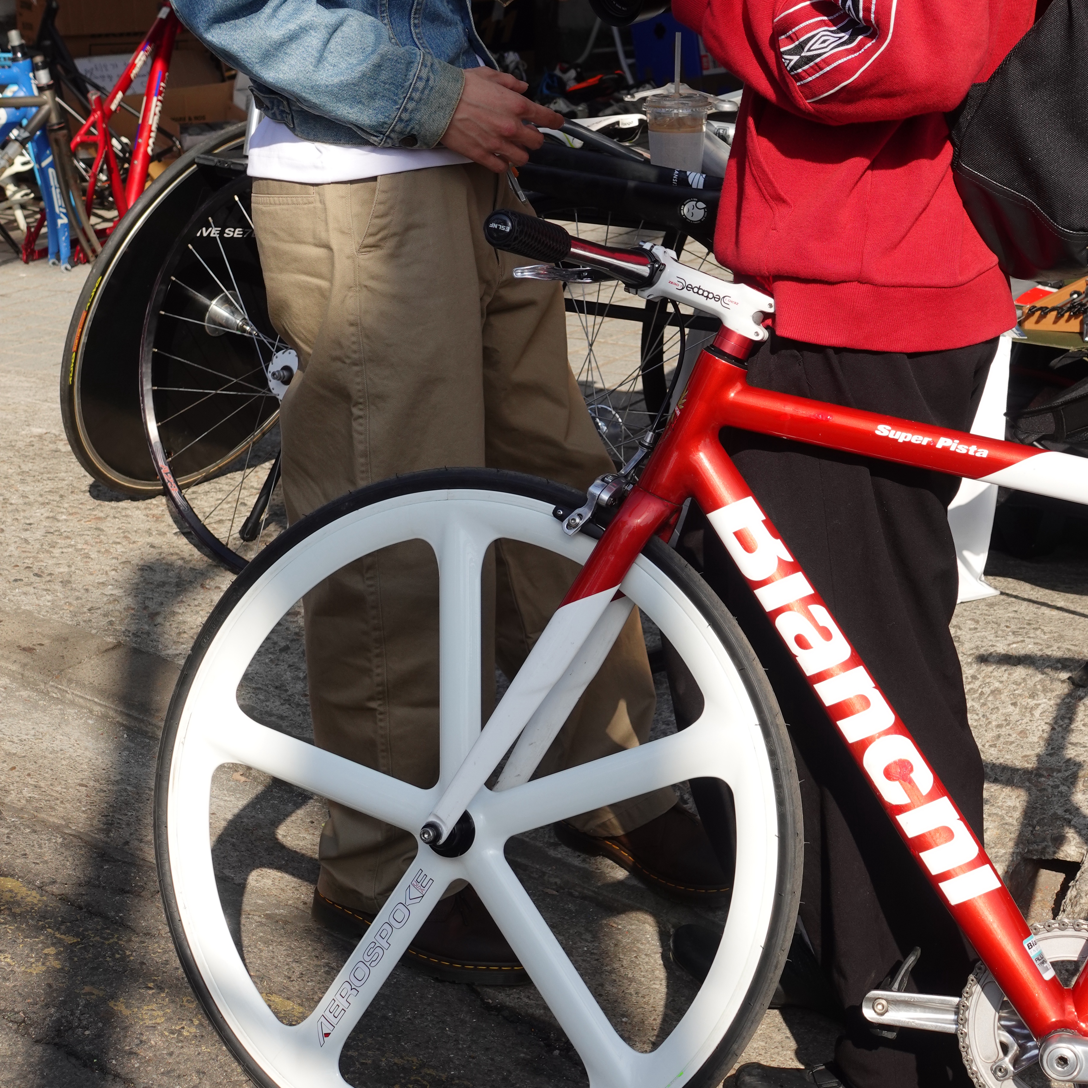 Dr. Martens 1461 Crazy Horse Dark Brown 착용 스타일 - 2