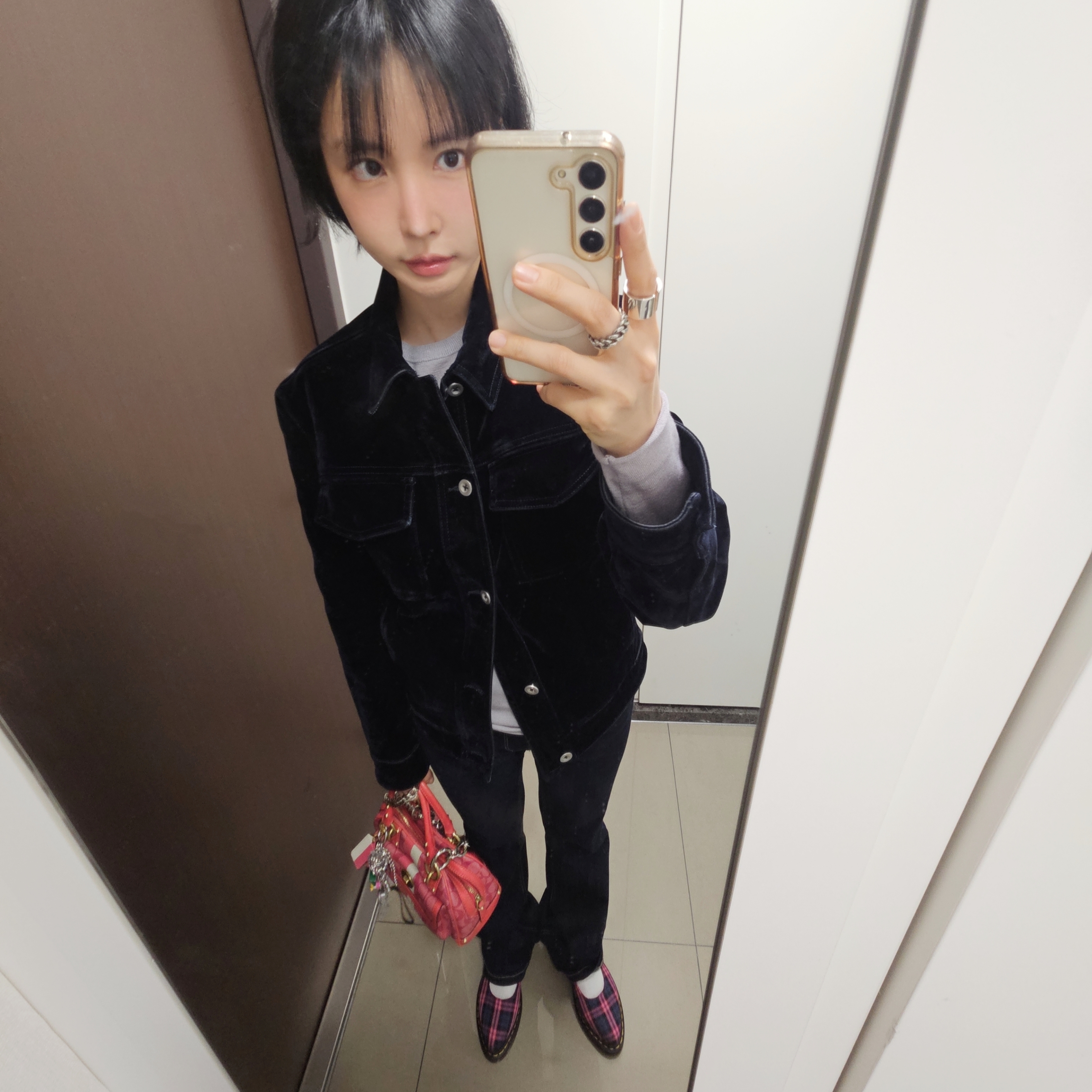 (W) Dr. Martens Elphie Mary Jane Black Pink Multi 착용 스타일 - 1