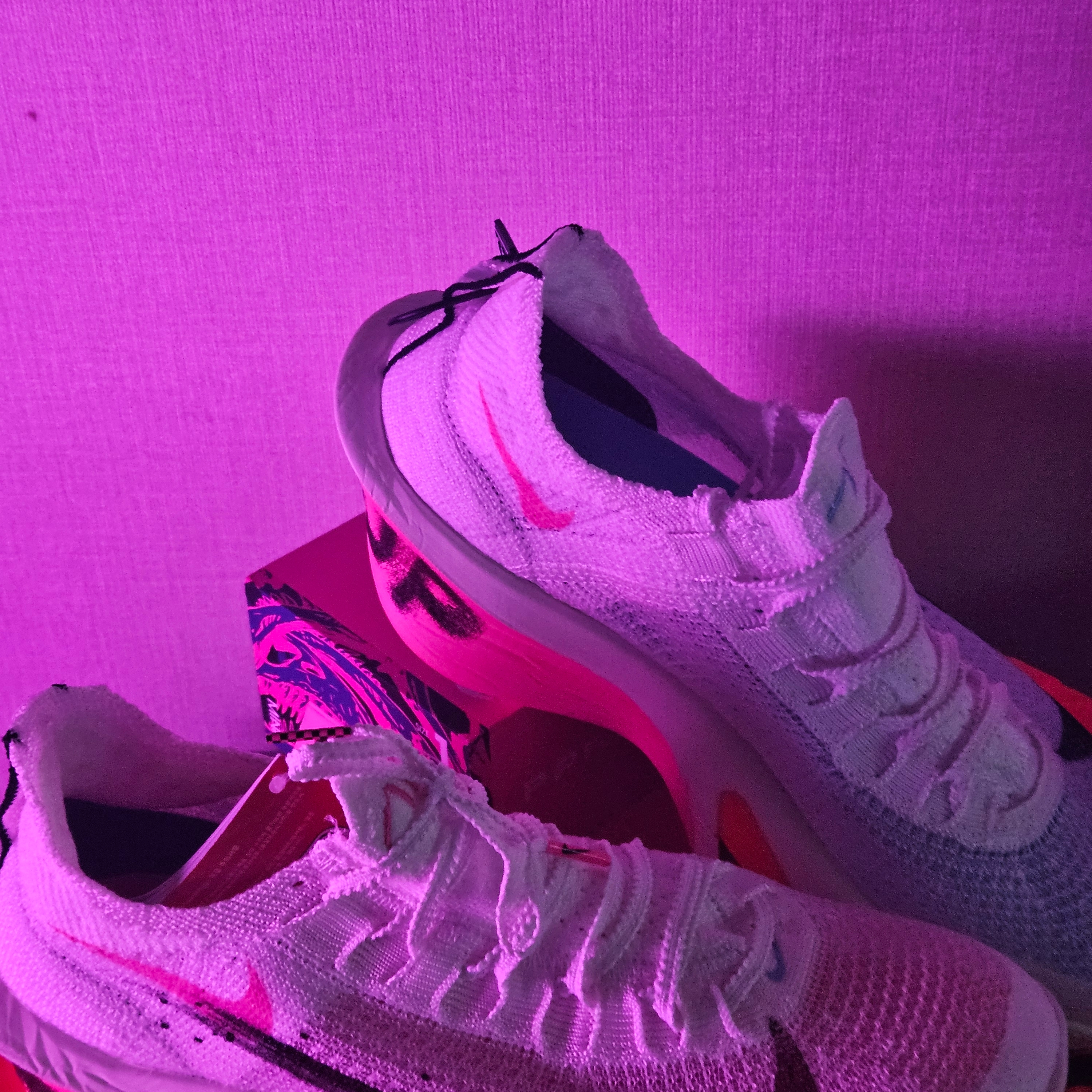 Nike Air Zoom Alphafly Next% 3 White Soft Pearl 착용 스타일 - 3