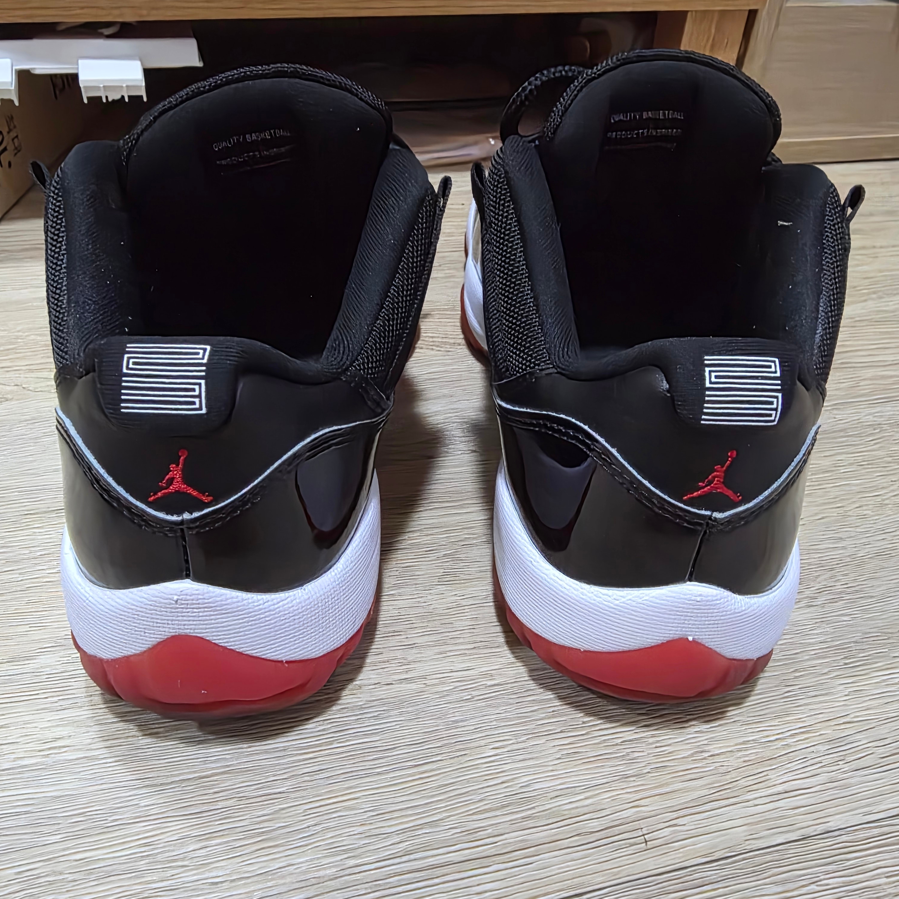 Jordan 11 Retro Low Bred 2025 착용 스타일 - 2