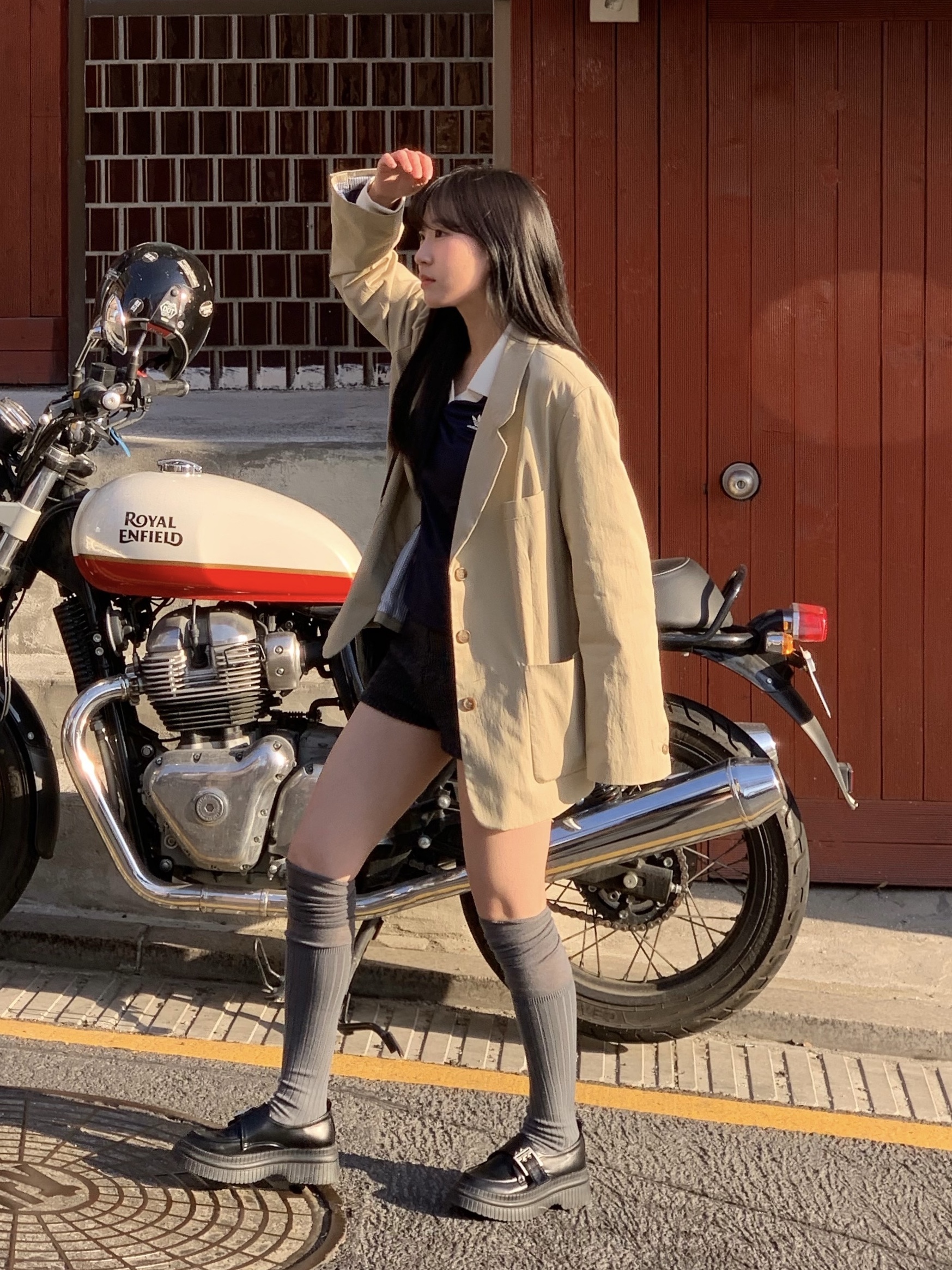 (W) Adidas x Sporty & Rich Long Sleeve Football Jersey Legend Ink - US Sizing 착용 스타일 - 1