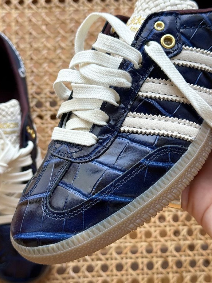 Adidas x Wales Bonner Samba Collegiate Navy Wonder White 착용 스타일