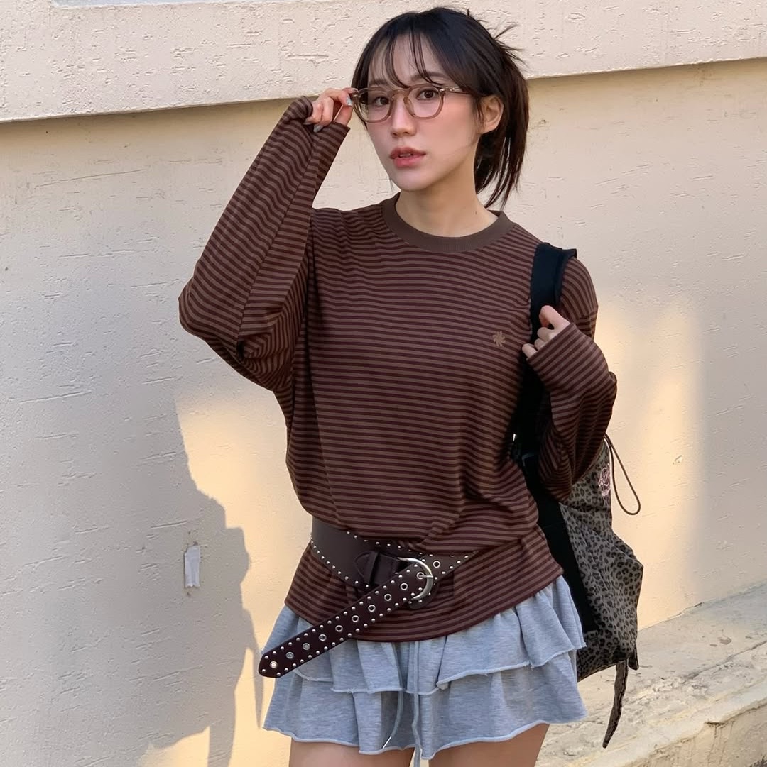 SLOW RECORD HOUSE Stripe Long Sleeve Brown 착용 스타일 - 3