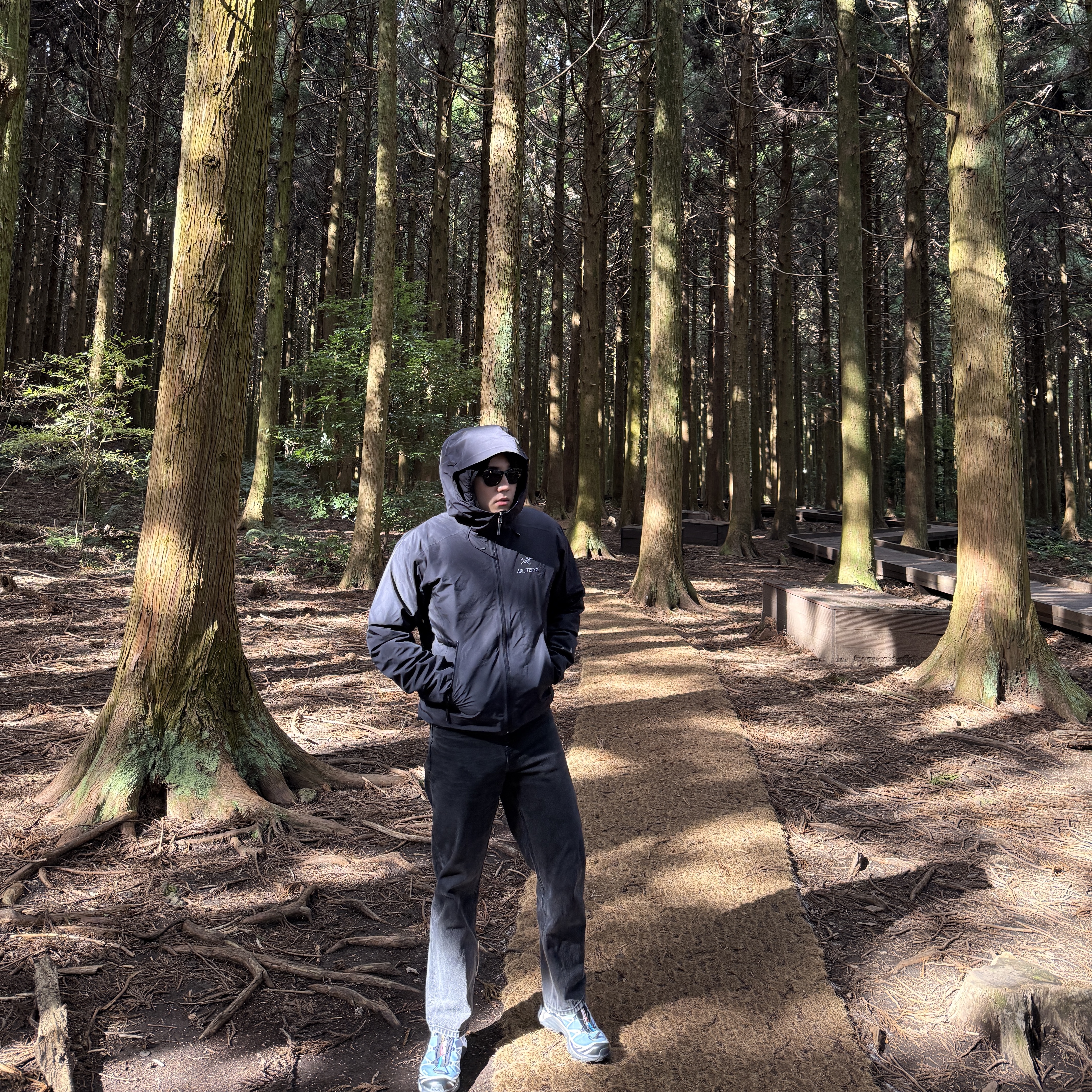 Arc'teryx Beta Jacket Black 착용 스타일