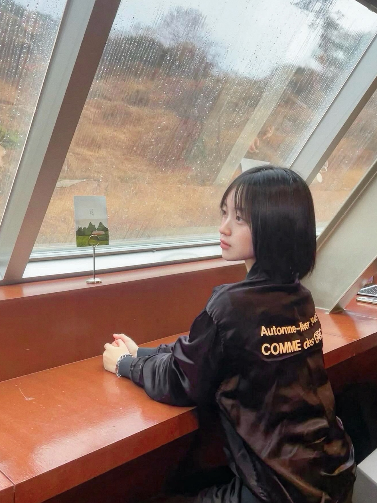 CDG '84-85 Staff Blouson Black 착용 스타일 - 1
