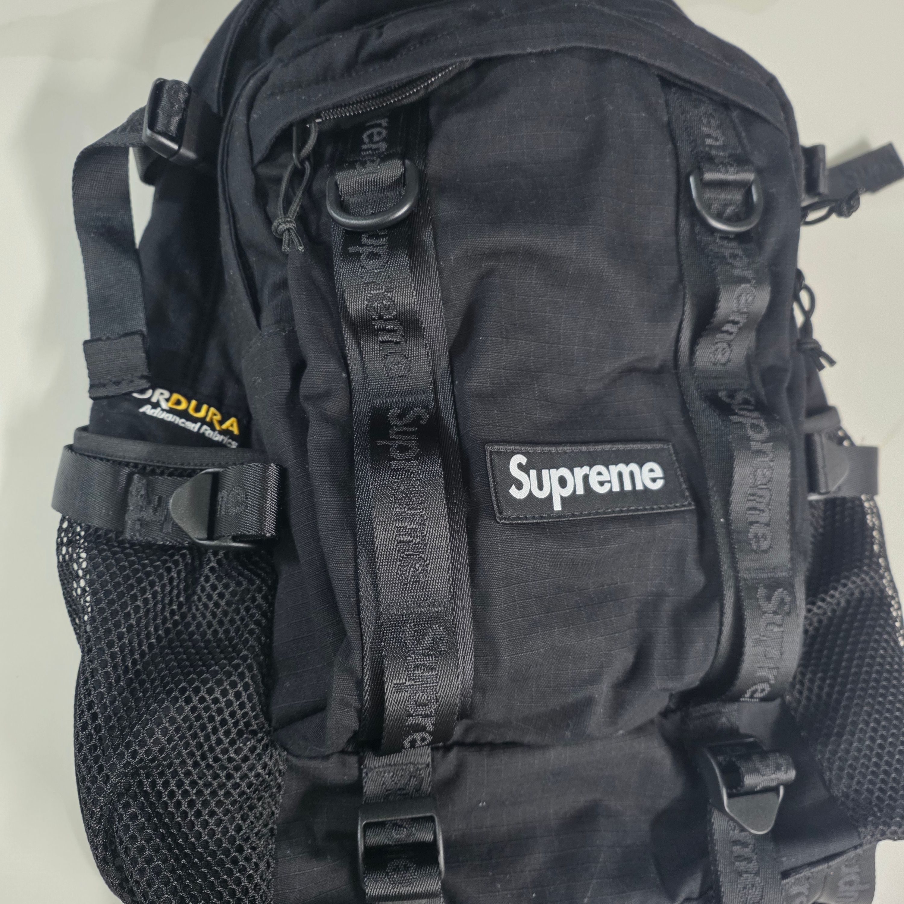Supreme Backpack Black - 26SS 착용 스타일 - 1