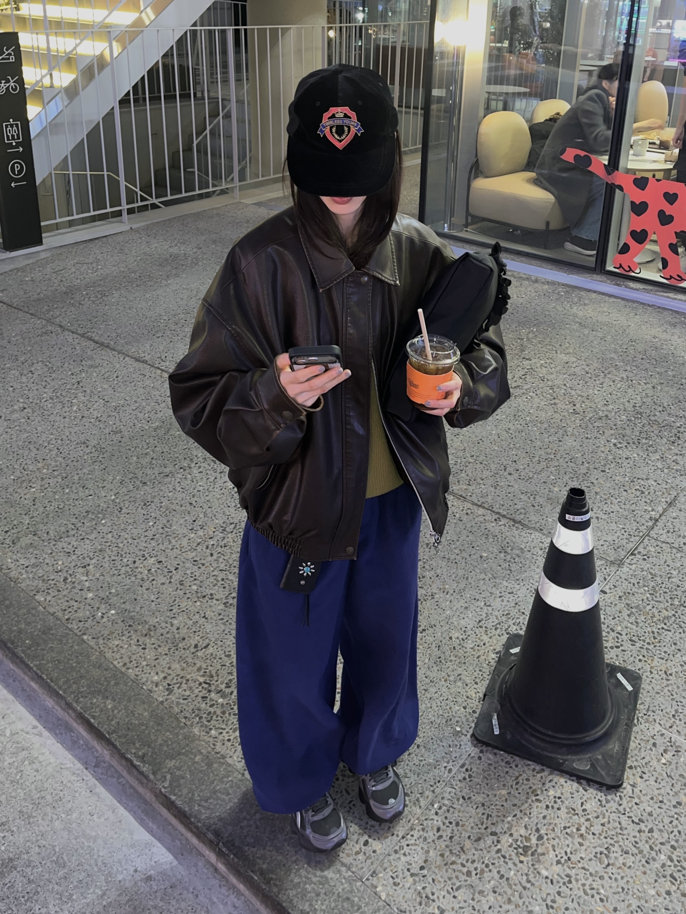 DIRT NAP Stone Card Holder Turquoise, Asics Gel-Kinetic Fluent Graphite Grey Pure Silver 착용 스타일