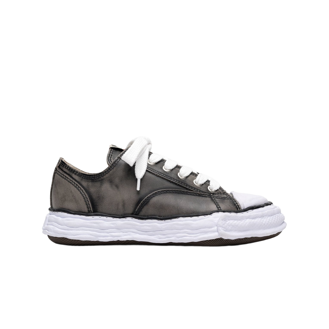 A16FW725-BLACK Maison Mihara Yasuhiro Peterson23 OG Sole Vintage Leather Effect Low-Top Sneakers Black