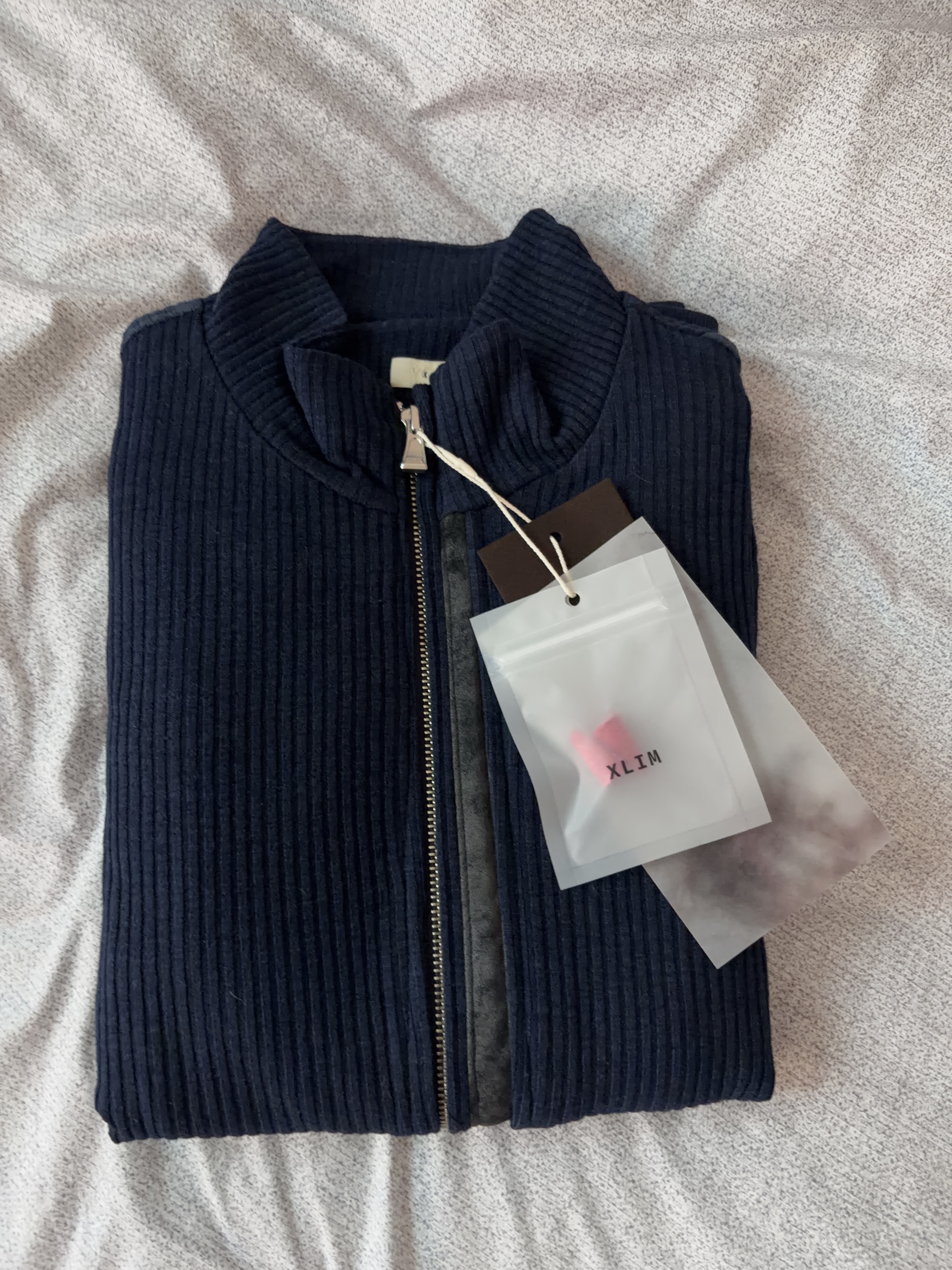 Xlim EP.9 01 Jersey Blue Deep Blue 착용 스타일