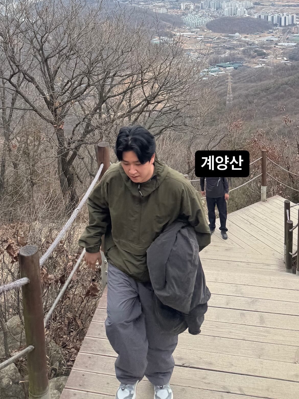 Oakley Eye Jacket Redux Matte Black Frame Prizm Grey Lenses High Bridge Fit, Asics x Sansan Gear Gel-Terrain Grey Violet Jolly Green 착용 스타일 - 4
