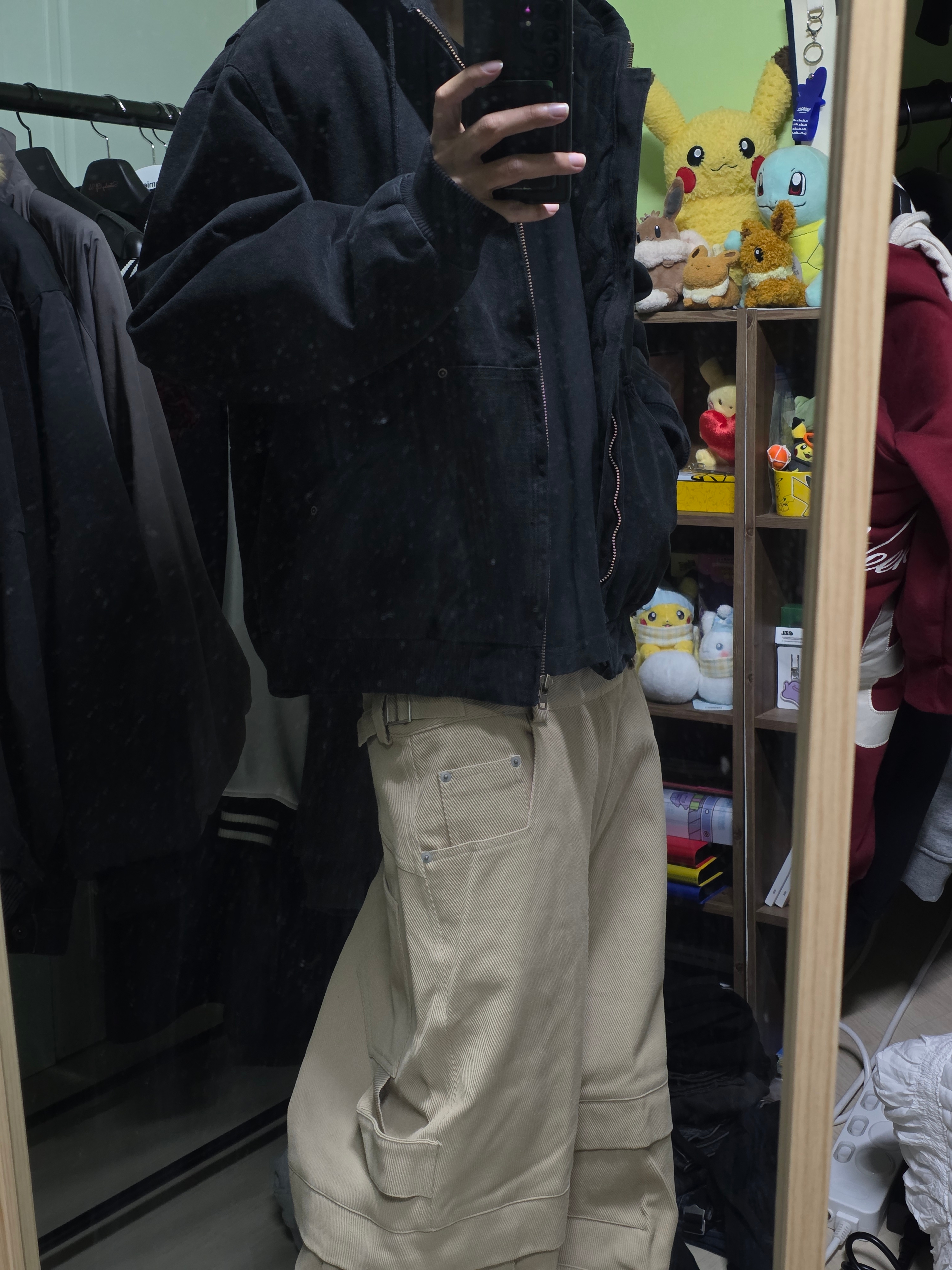 Kamien Titan Baggy Pants Beige 착용 스타일