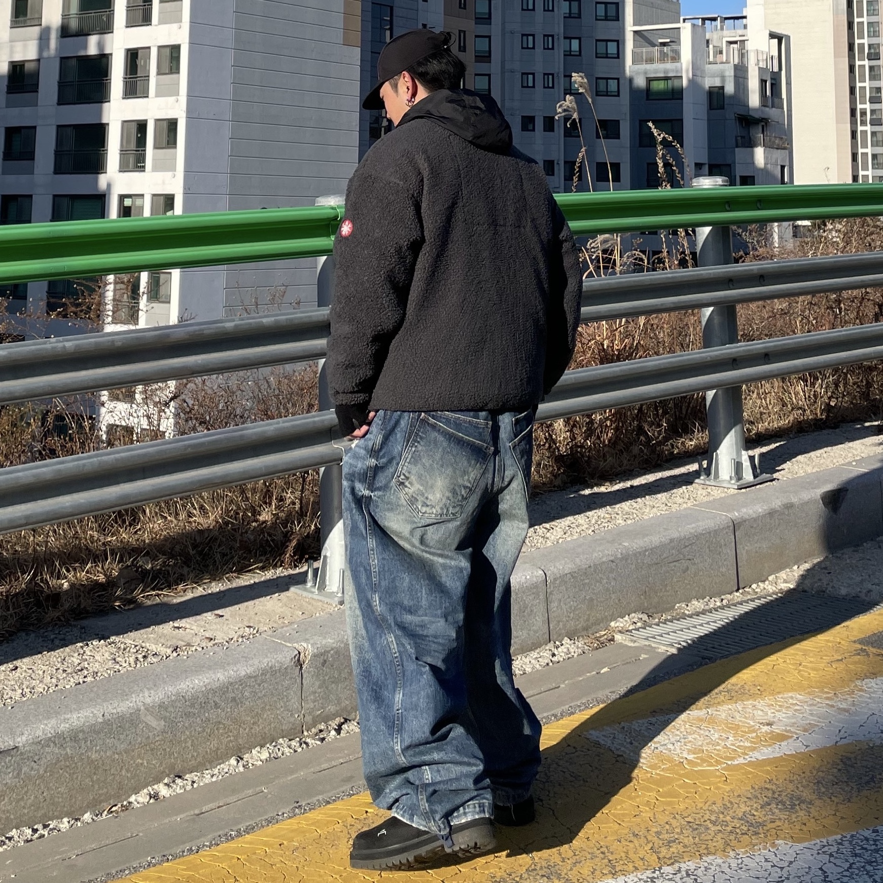 Cav Empt Stand Collar Boa Zip Up Grey - 25FW 착용 스타일 - 1