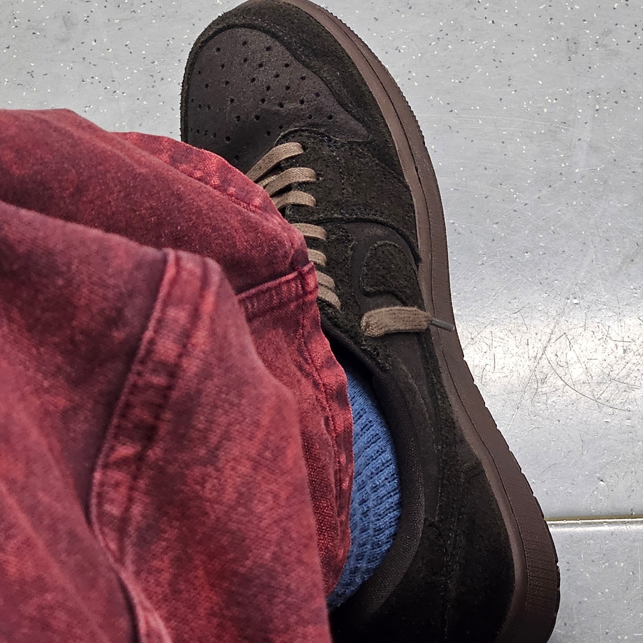 Jordan 1 x Travis Scott Retro Low OG SP Velvet Brown and Dark Mocha 착용 스타일