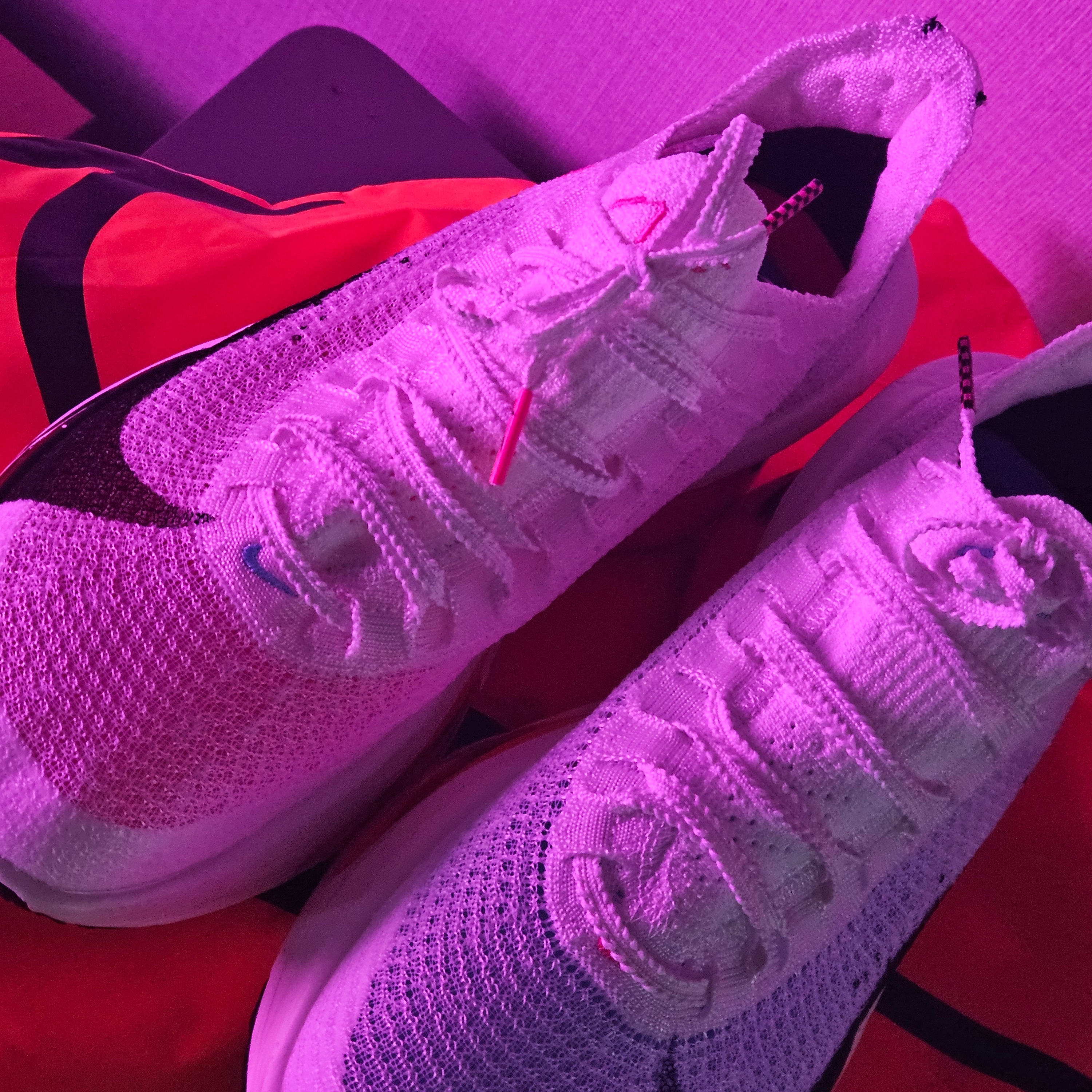 Nike Air Zoom Alphafly Next% 3 White Soft Pearl 착용 스타일 - 4