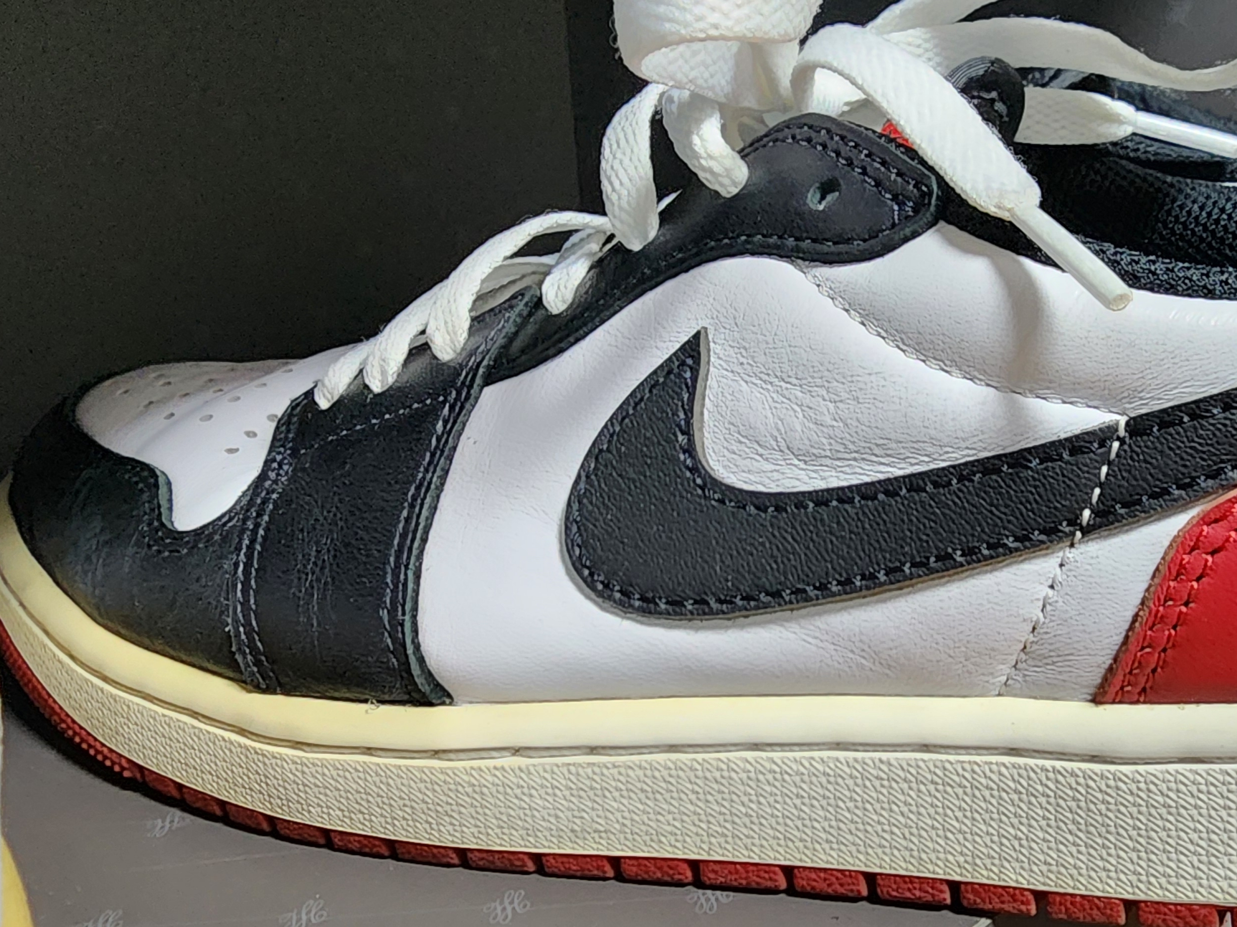 Jordan 1 Retro Low OG Black Toe 착용 스타일