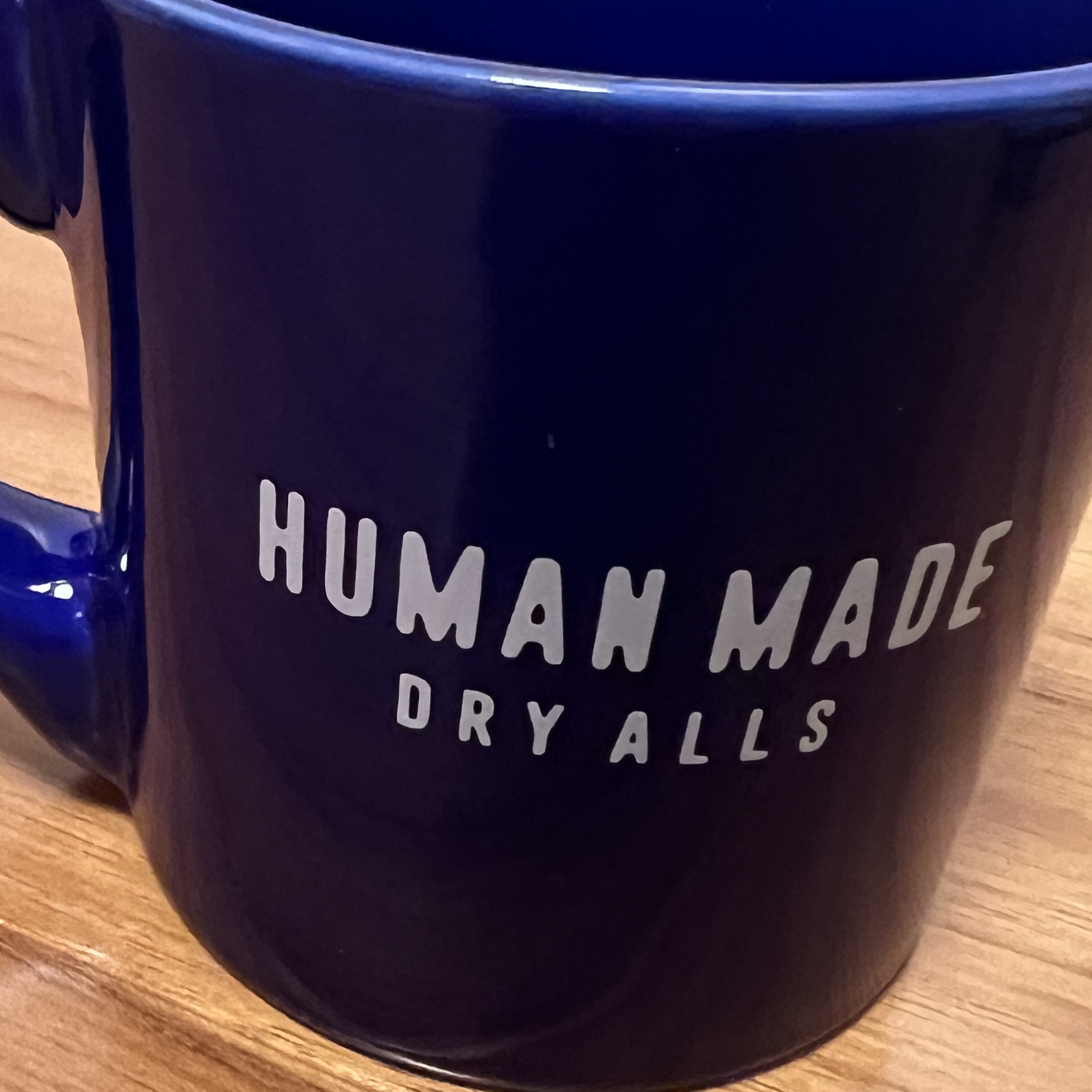 Human Made Coffee Mug Navy 착용 스타일