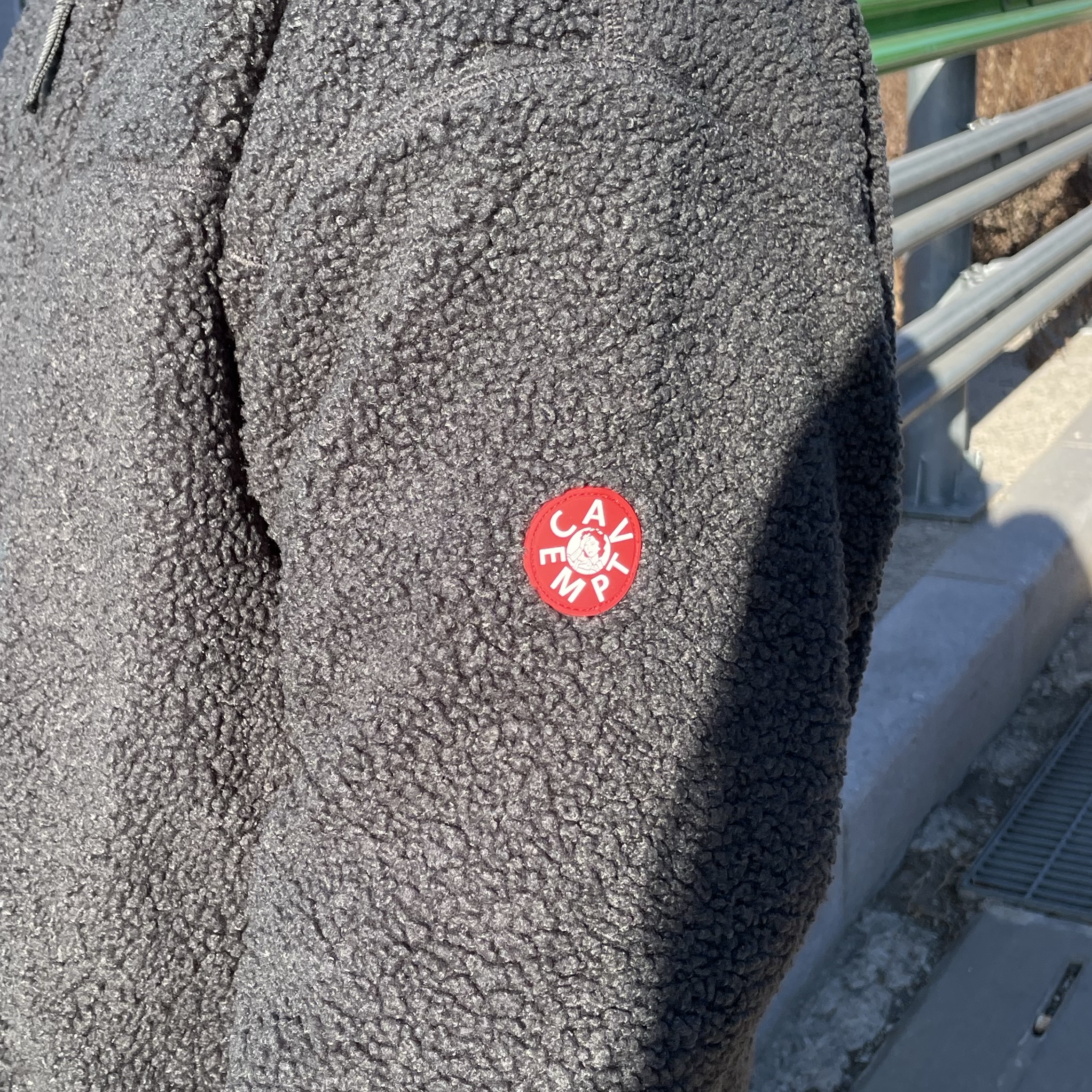 Cav Empt Stand Collar Boa Zip Up Grey - 25FW 착용 스타일 - 2