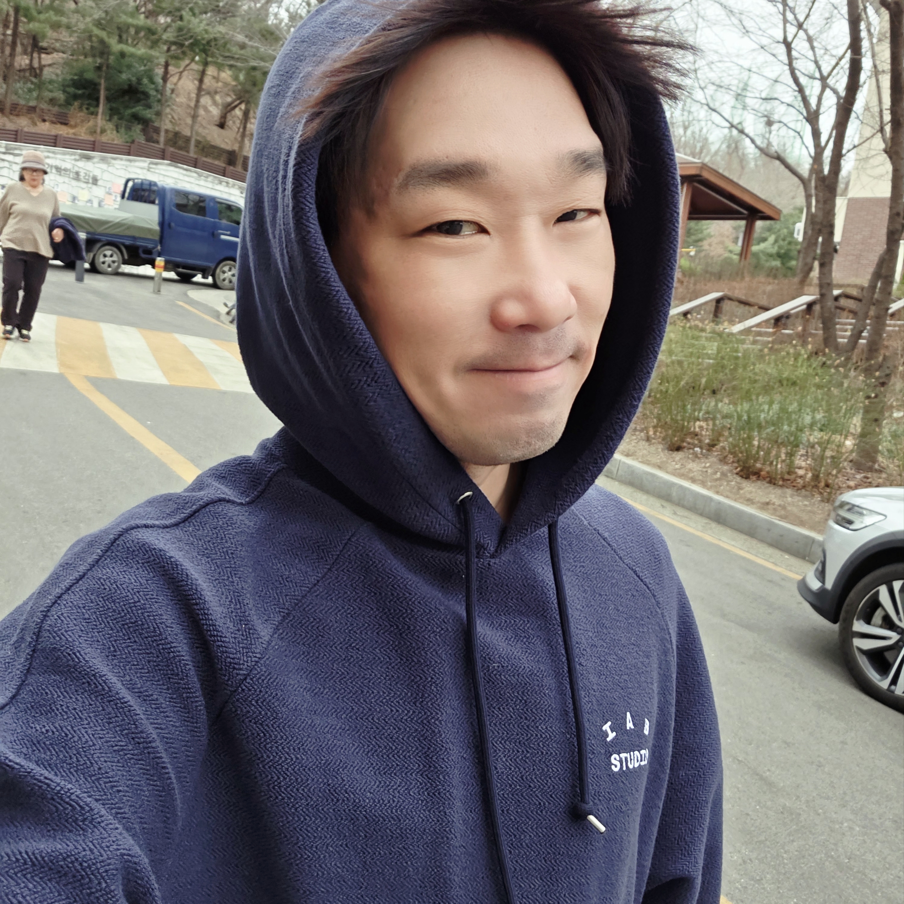 IAB Studio Herringbone Shorts Navy White, IAB Studio Herringbone Hoodie Navy White 착용 스타일 - 3