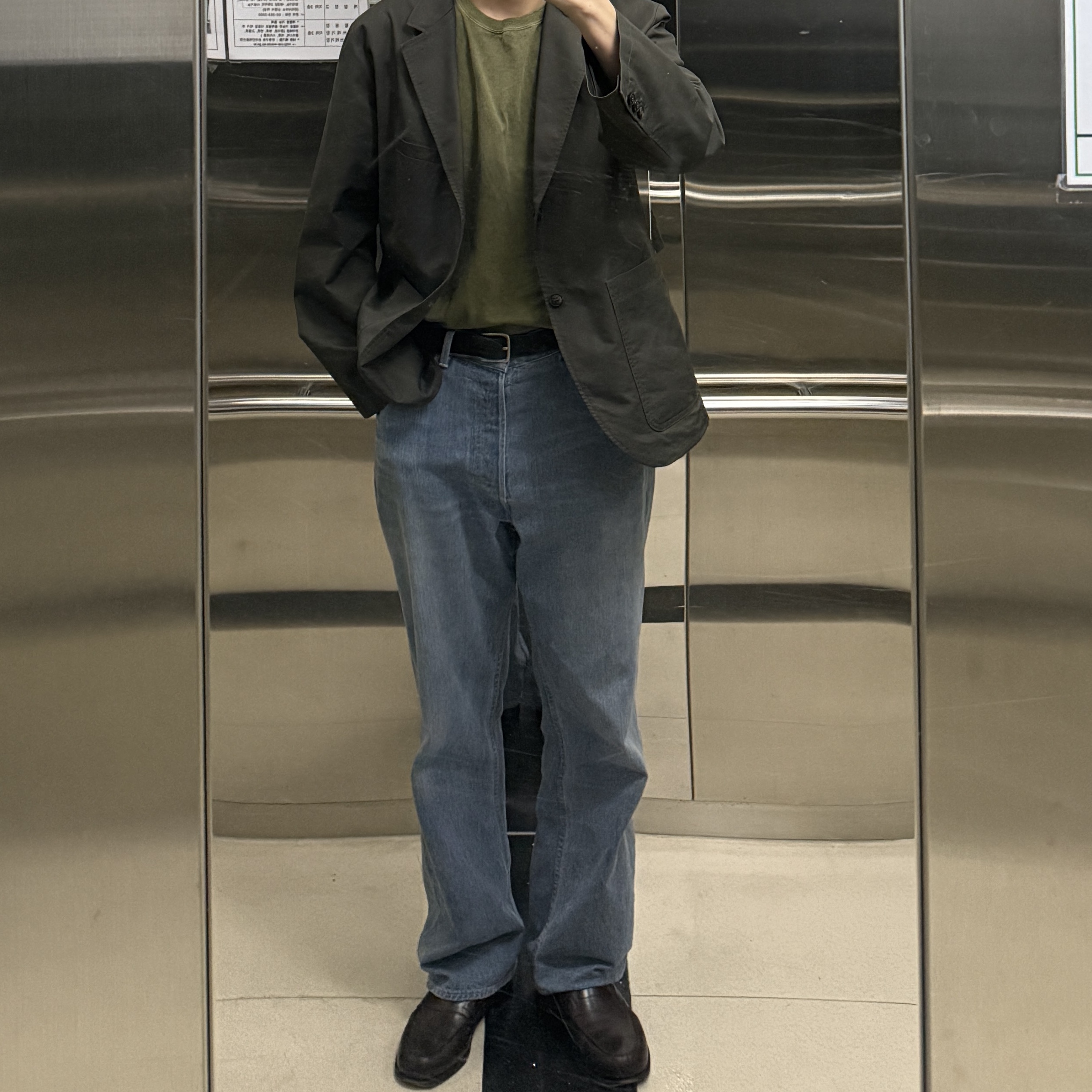 Auralee Selvedge Faded Light Denim Wide Pants Light Indigo 착용 스타일