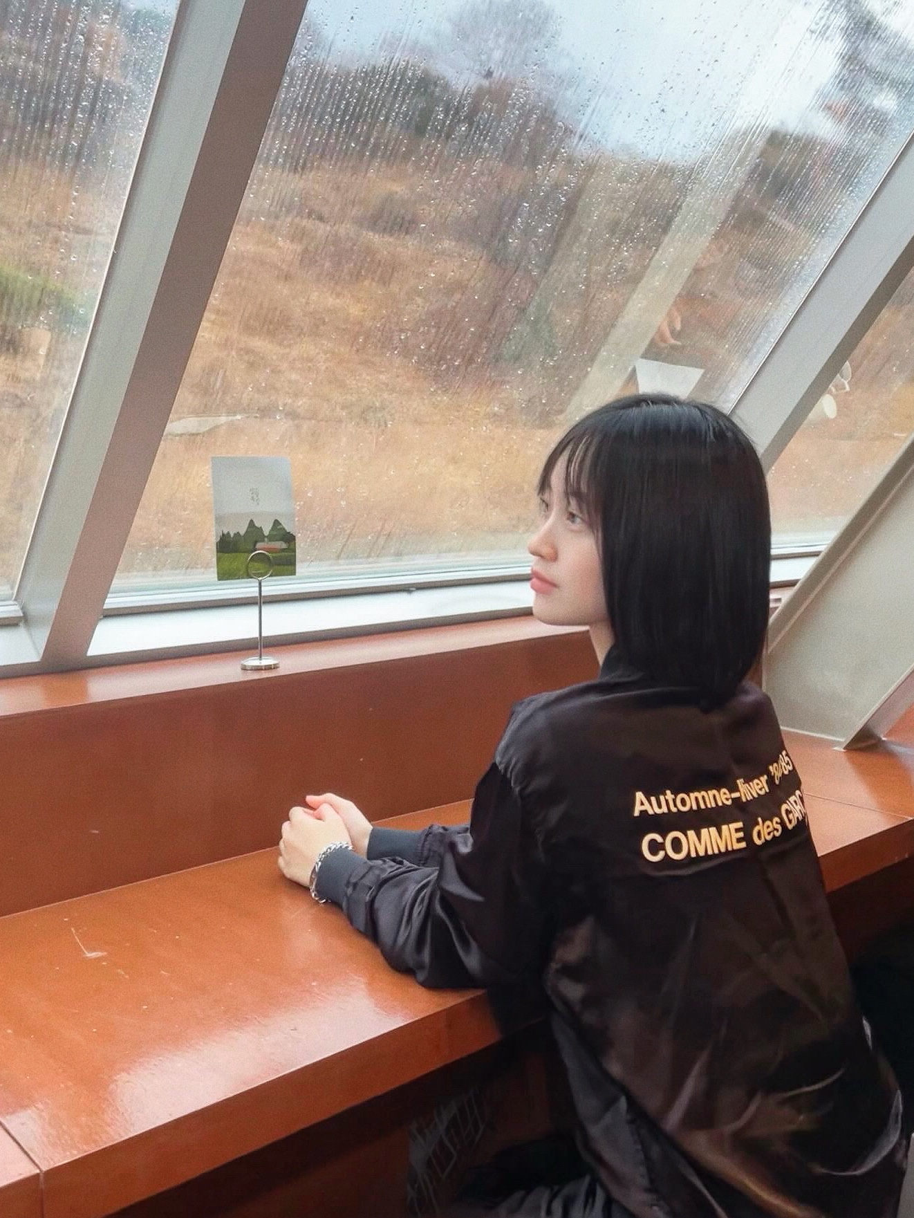 CDG '84-85 Staff Blouson Black 착용 스타일 - 2