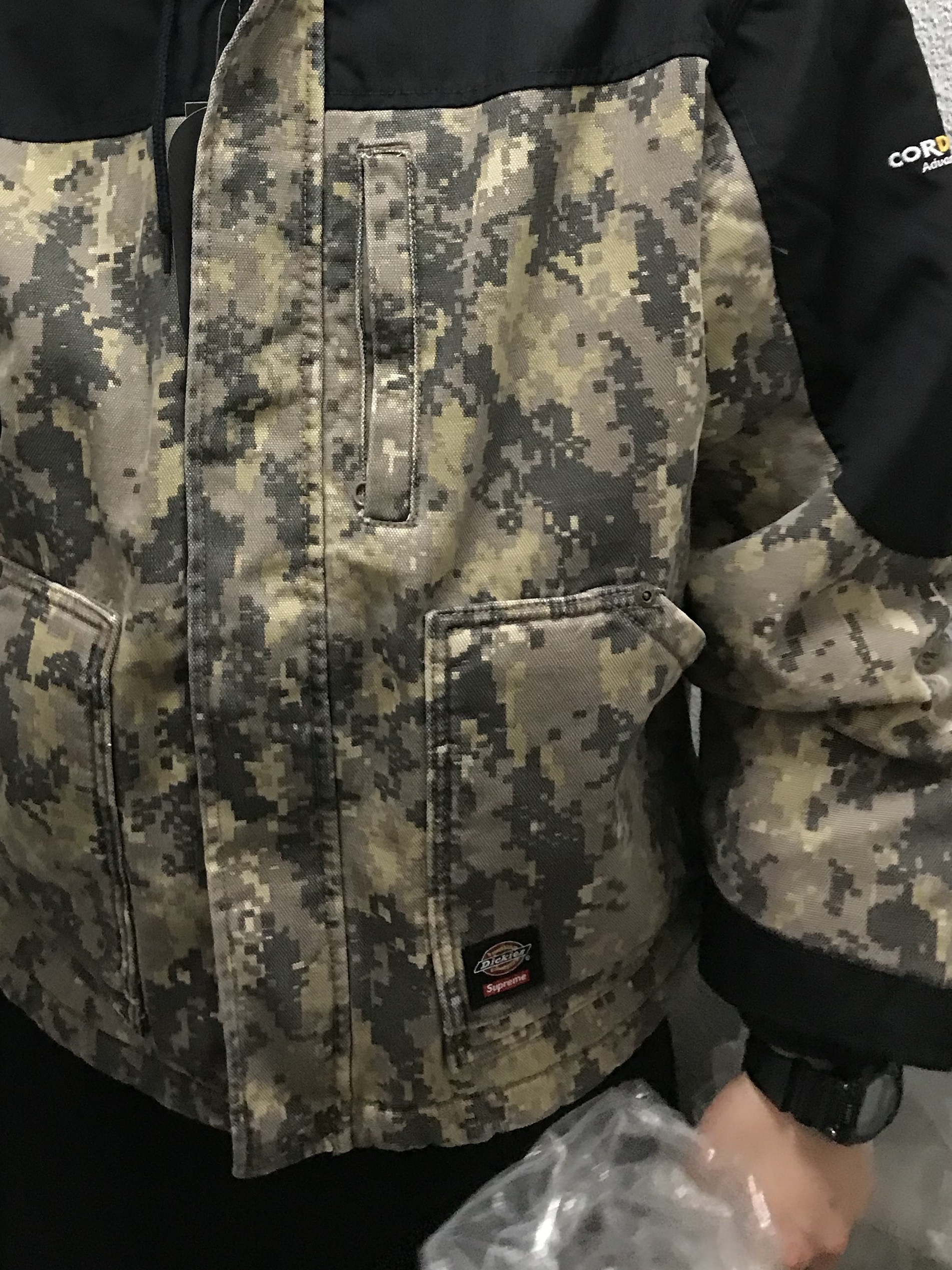 Supreme x Dickies Cordura Hooded Work Jacket Digi Camo - 25FW, Nike Air Max Dn Black Grey 착용 스타일 - 4