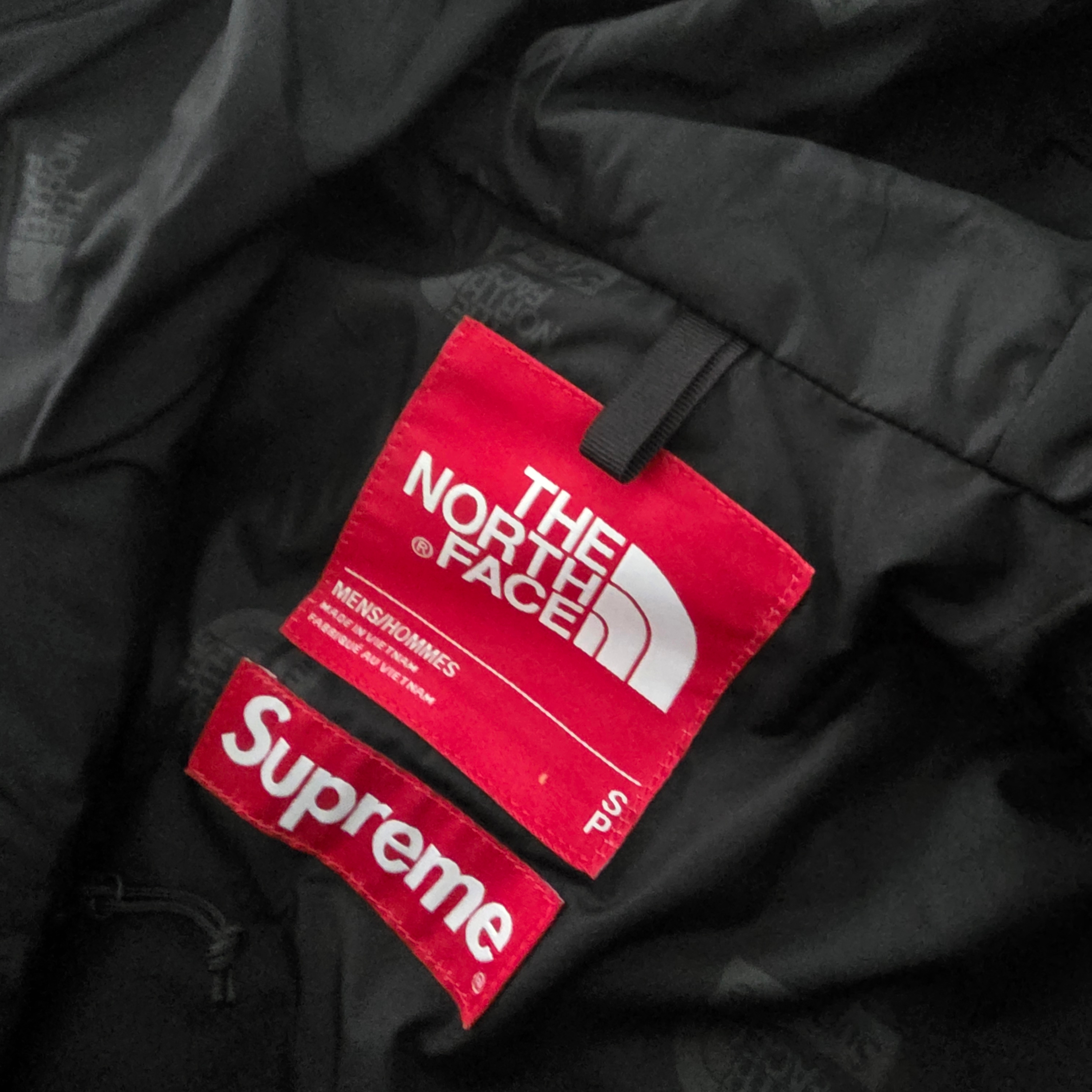 Supreme x The North Face Expedition Jacket Black - 18FW 착용 스타일 - 3
