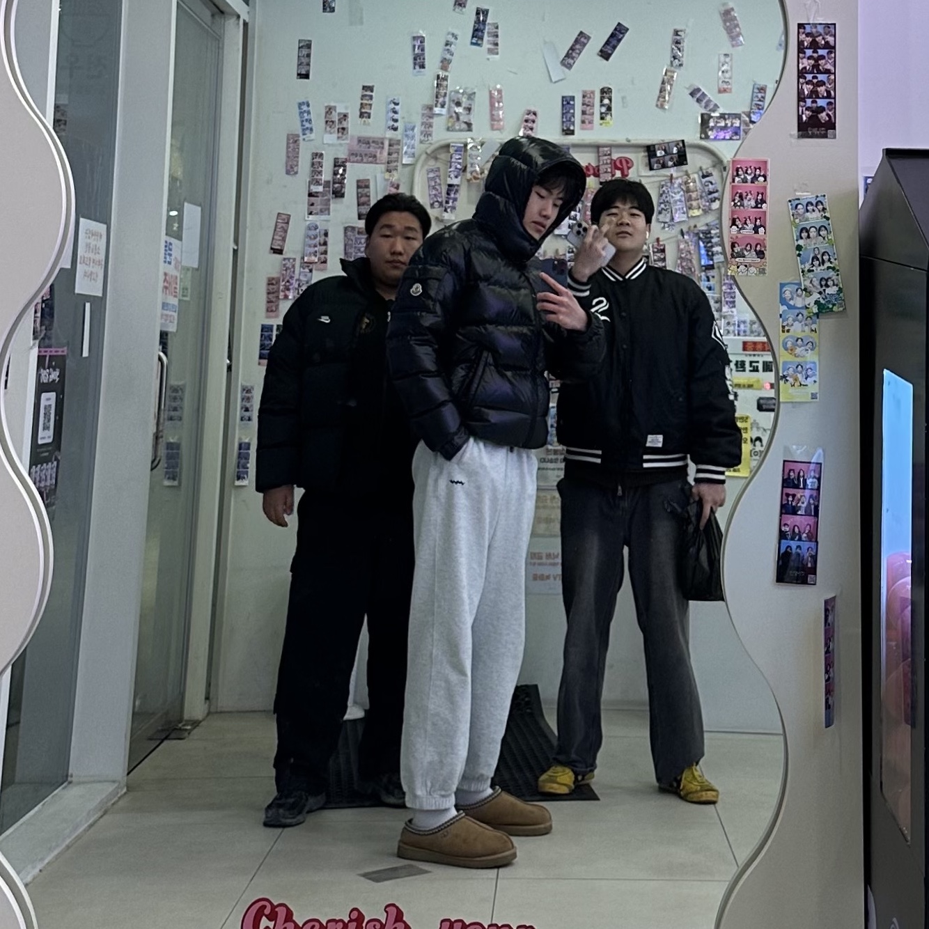 Moncler Maya Hooded Short Down Jacket Black - 25FW, Moncler Maya Short Down Jacket Black - 24FW 착용 스타일 - 1