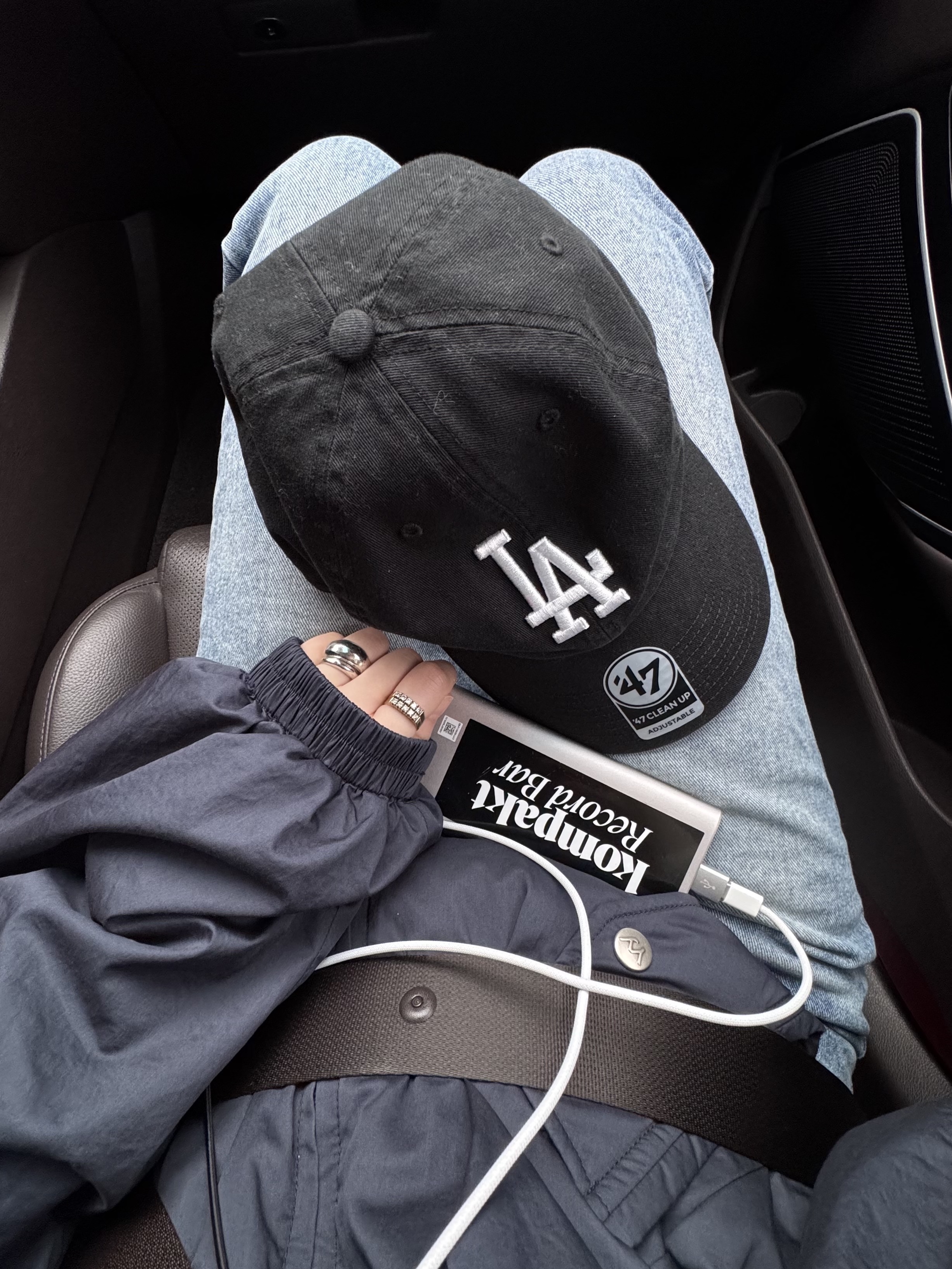 47 Brand LA Dodgers BW Clean Up Black 착용 스타일